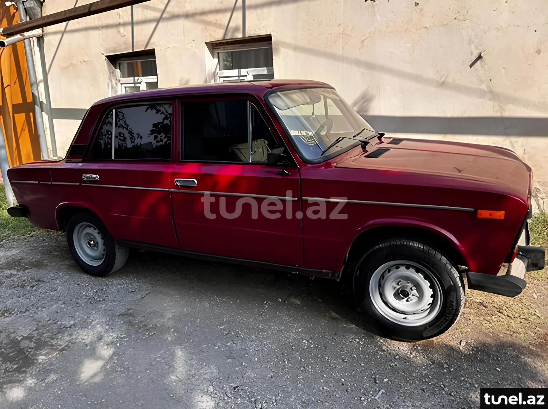 LADA (VAZ) 2106 1985