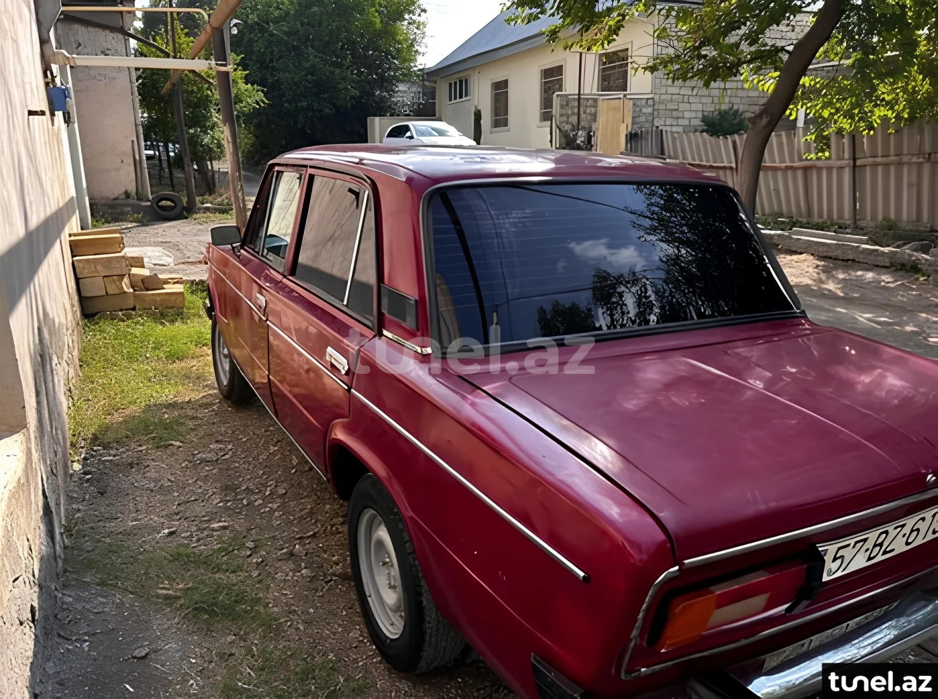 LADA (VAZ) 2106 1985