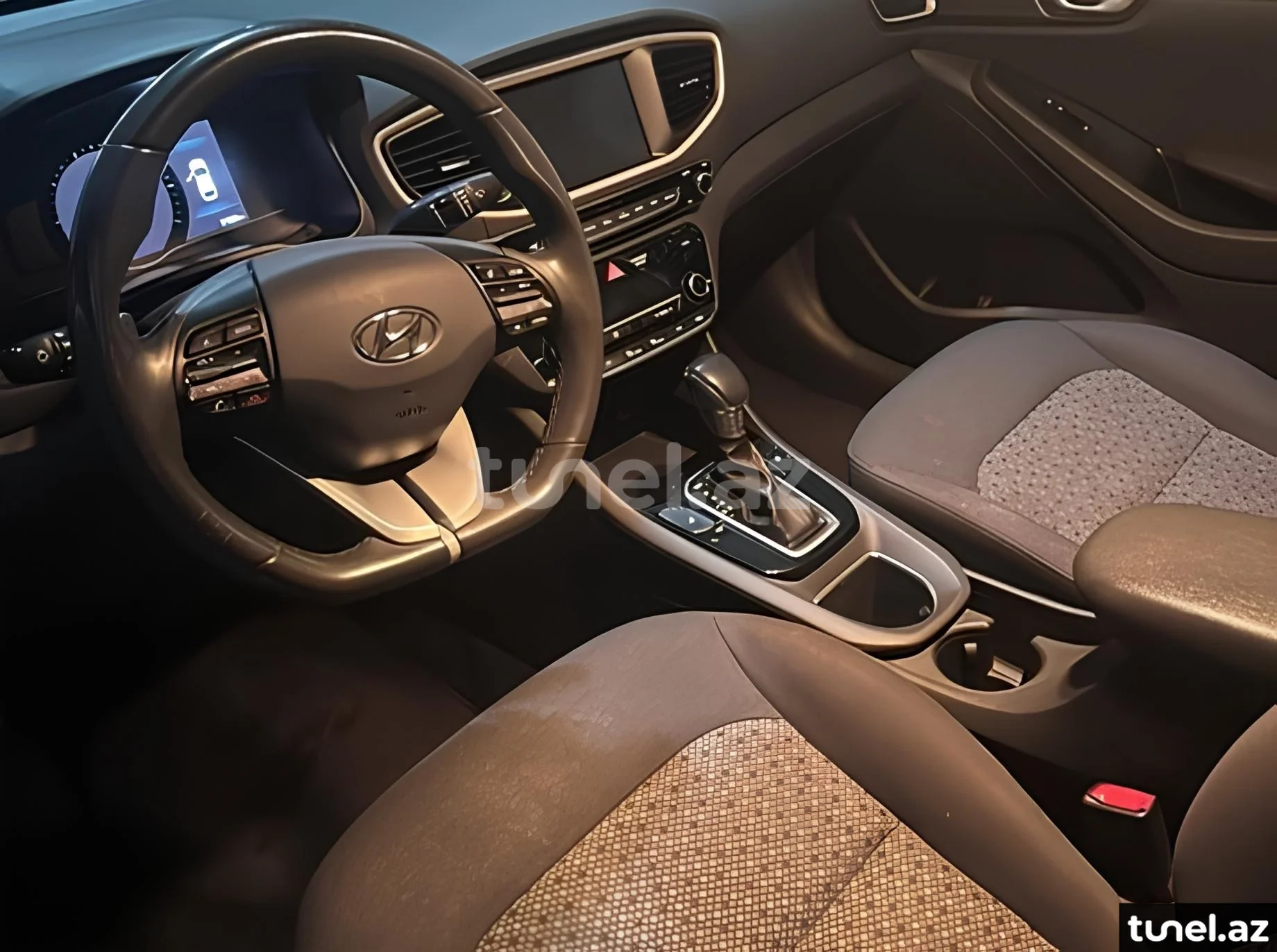 Hyundai IONIQ 2018