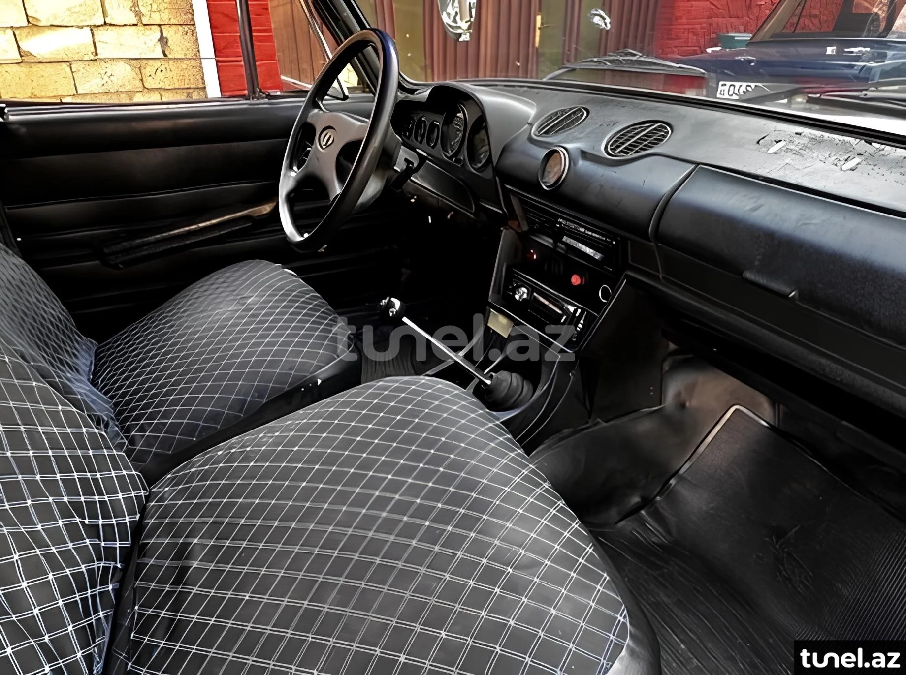 LADA (VAZ) 2106 1985