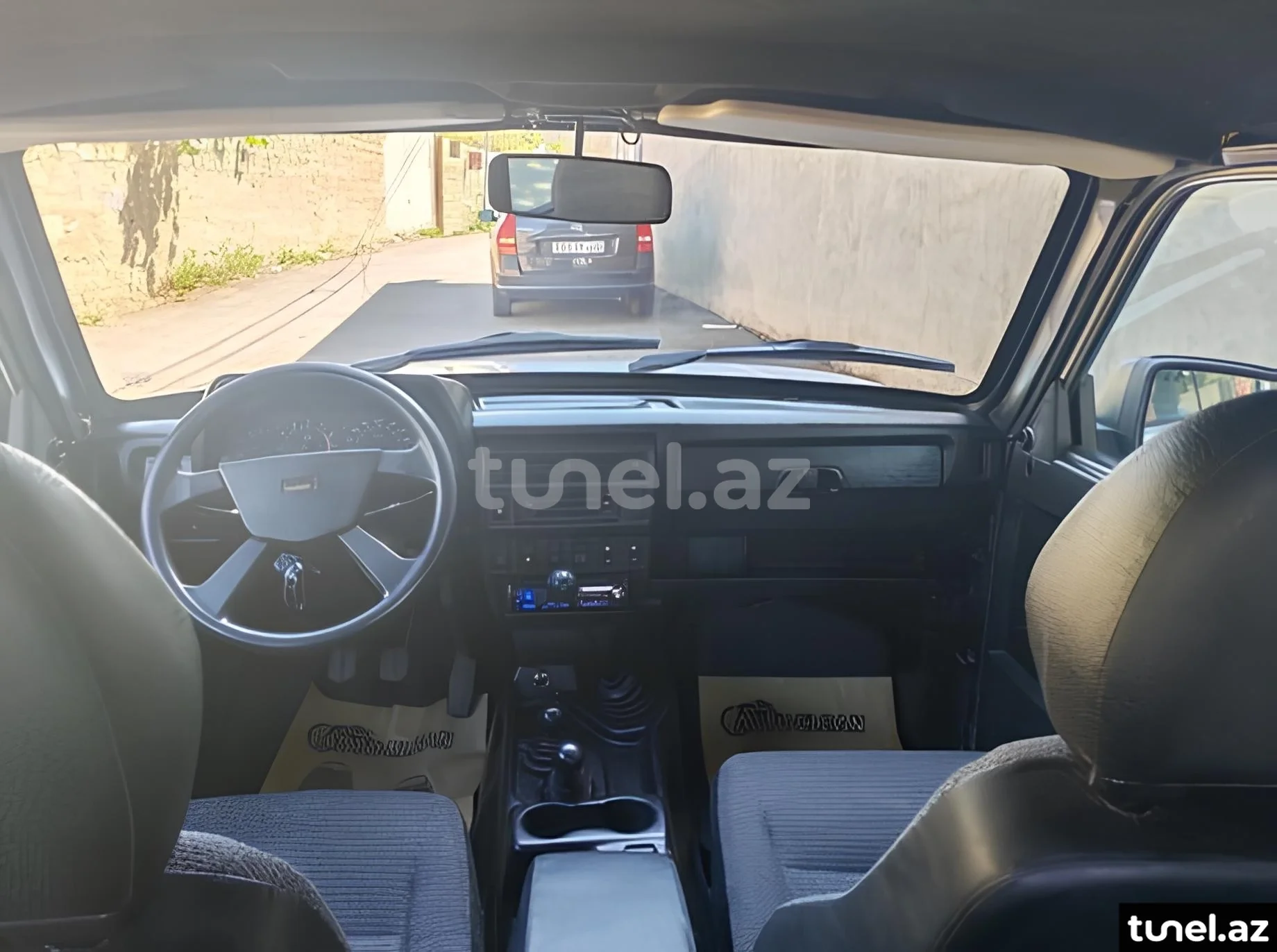 LADA (VAZ) Niva 2015