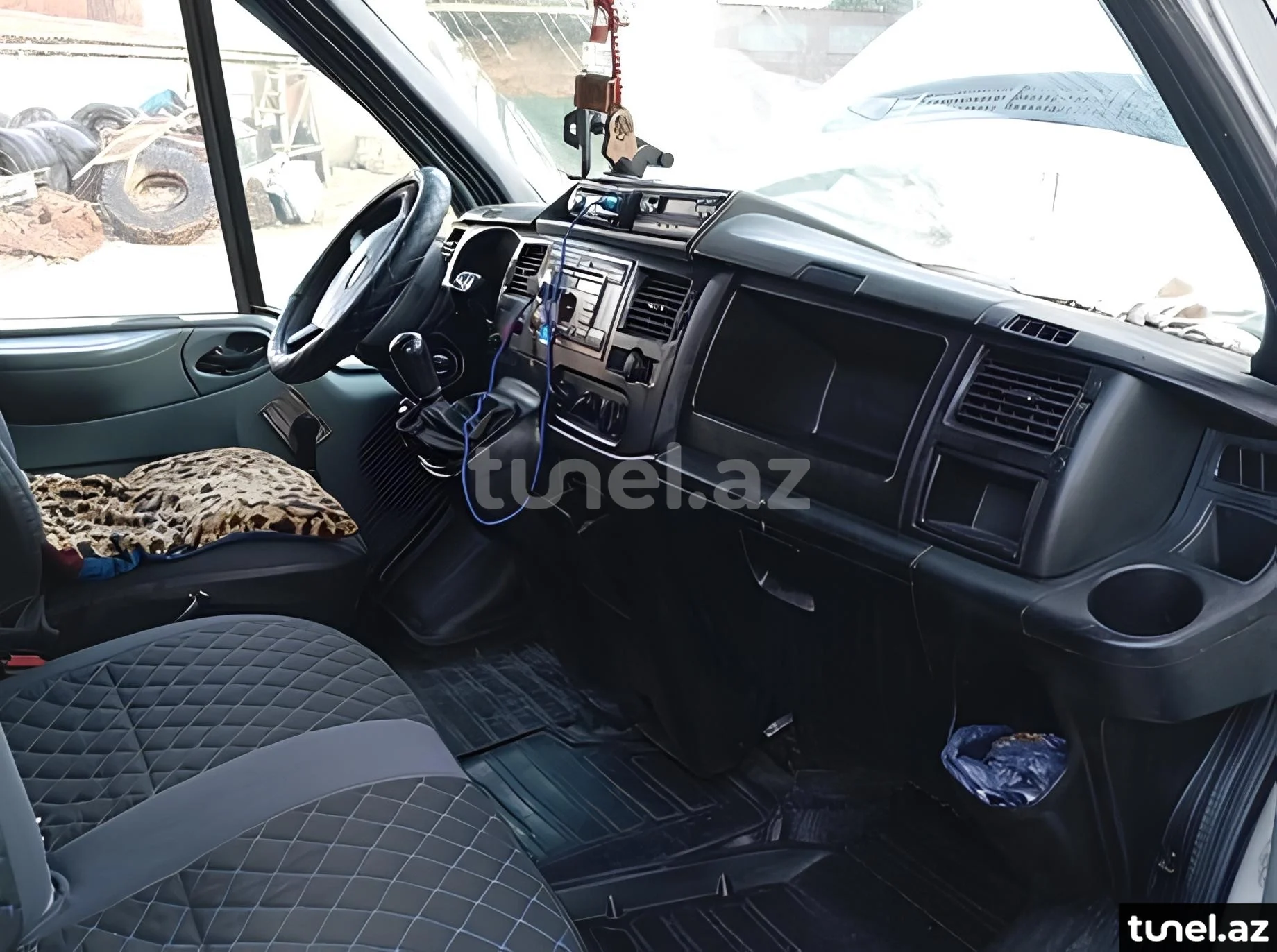 Ford Transit 2011