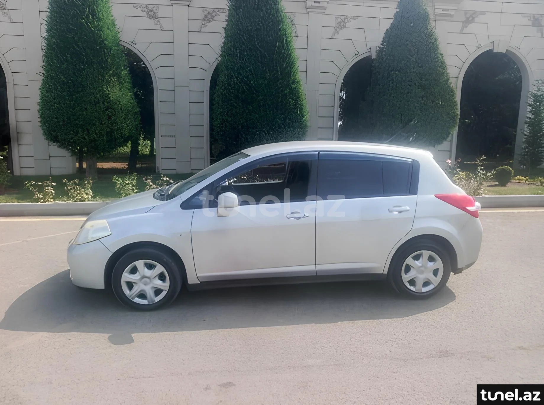 Nissan Tiida 2012