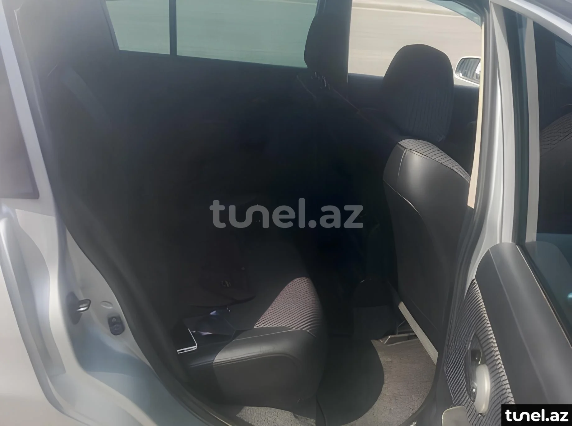 Nissan Tiida 2012
