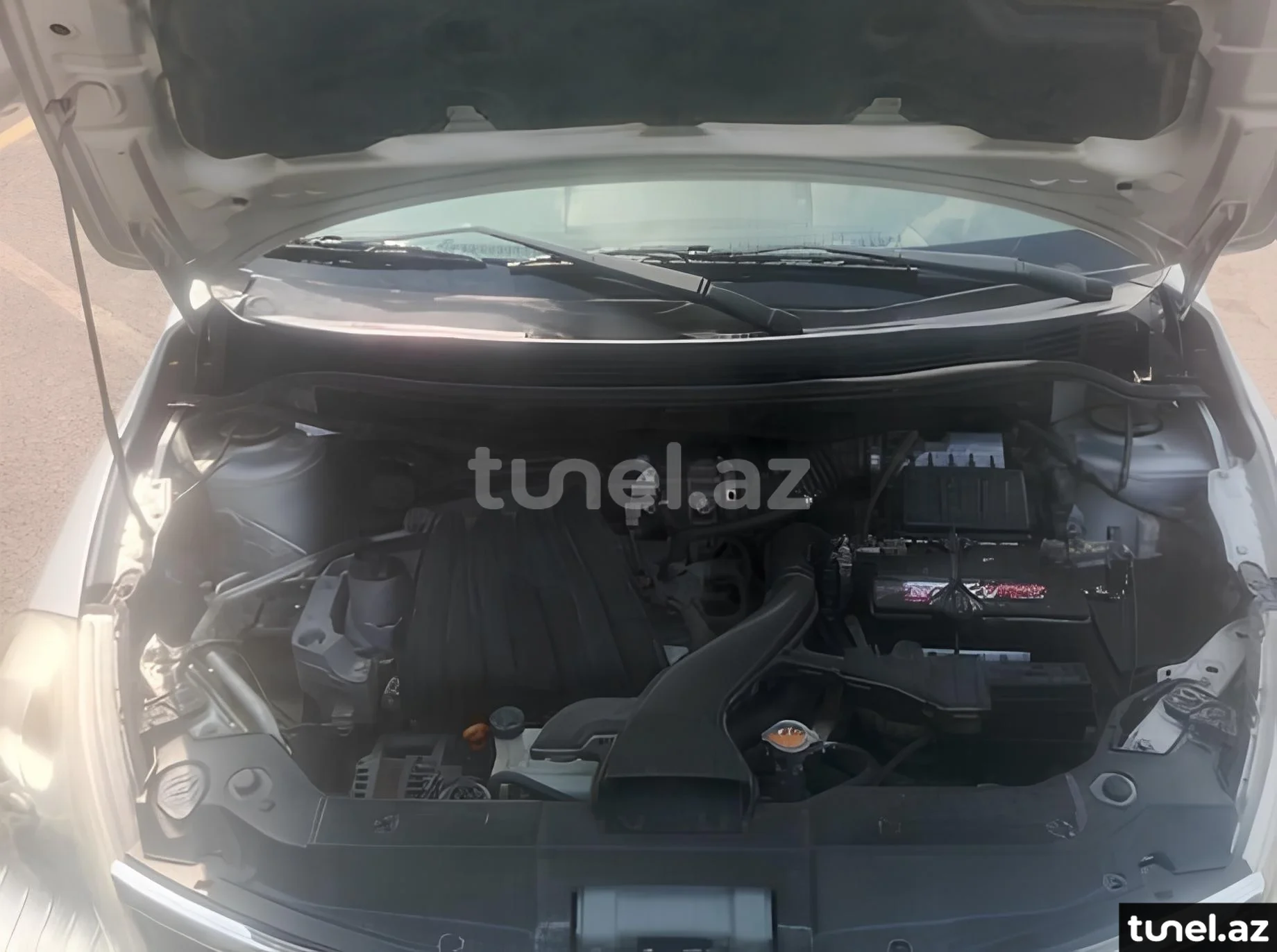 Nissan Tiida 2012