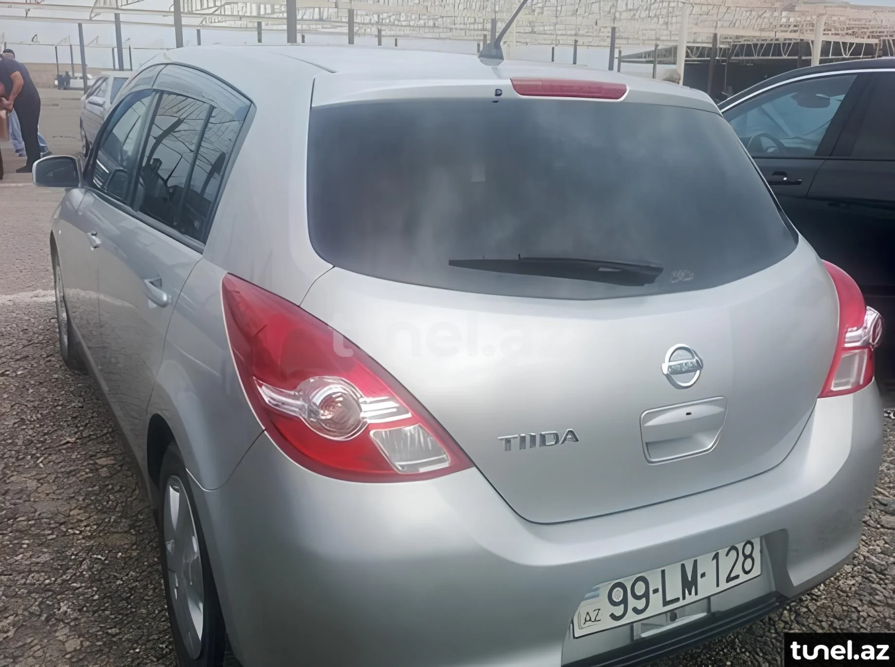 Nissan Tiida 2012