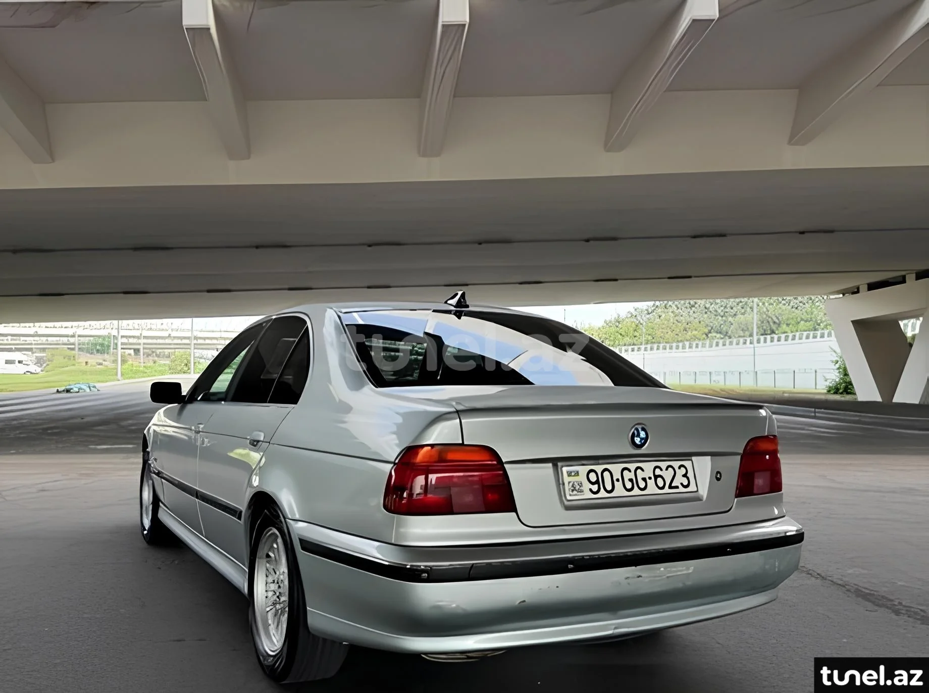 BMW 523 1997