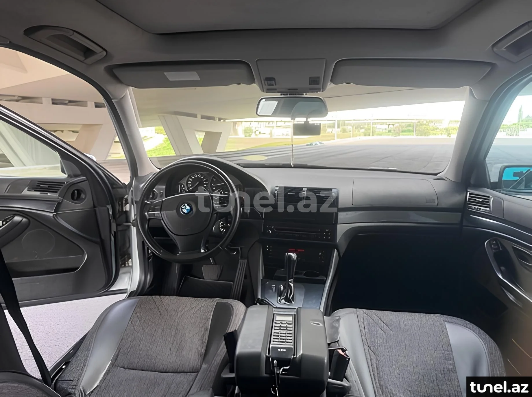 BMW 523 1997