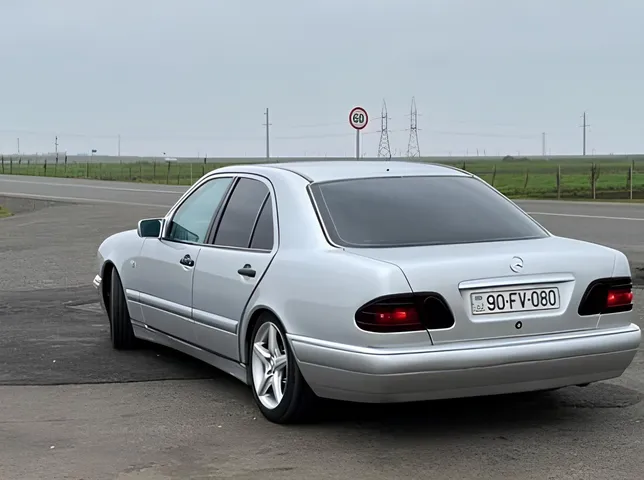 Mercedes E 220, 2.2 L, 1998 i̇l, 812 385 km, Sumqayıt - Qiymət: 11 500 ₼ - Tunel.az