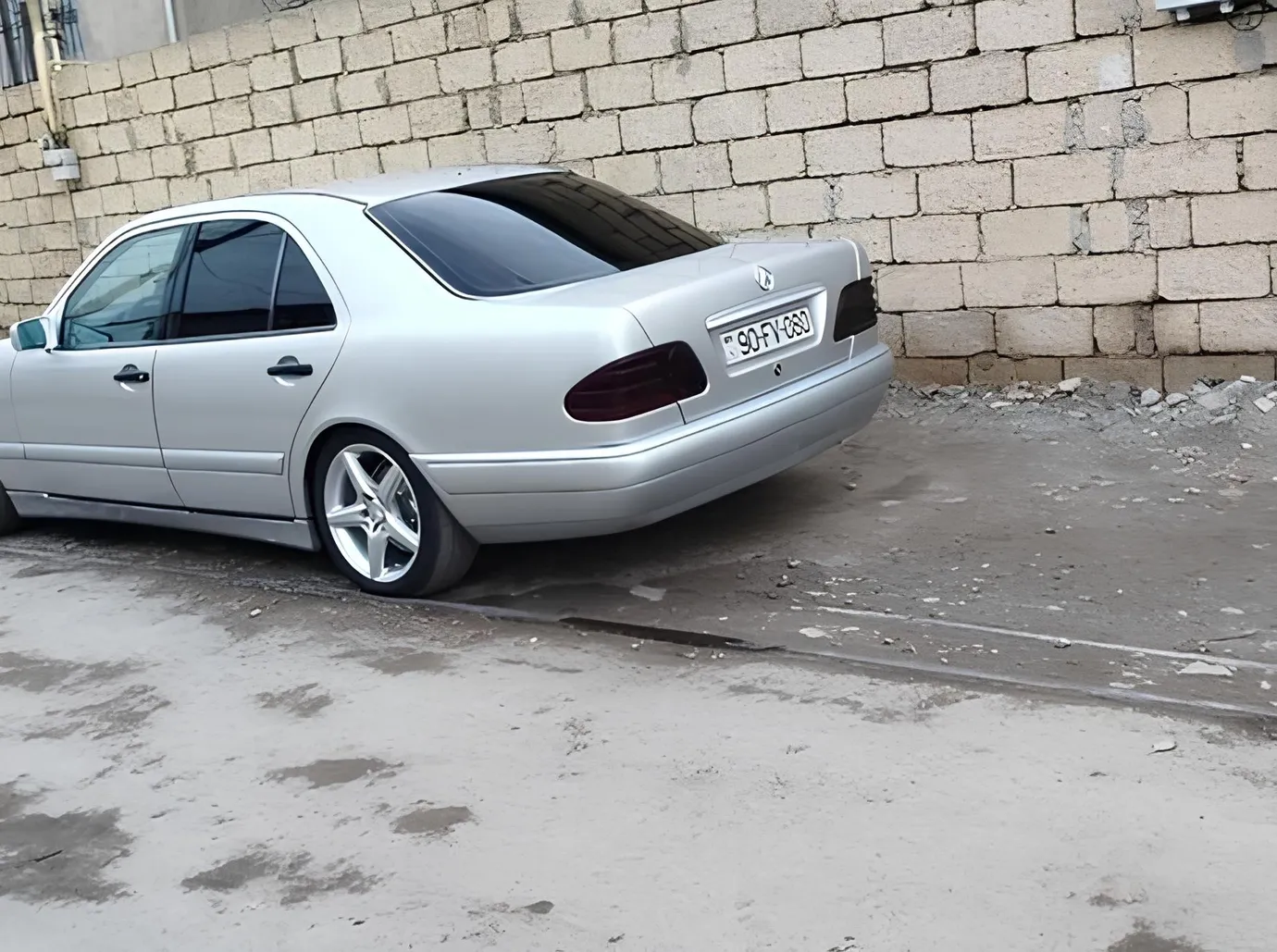 Mercedes E 220, 2.2 L, 1998 i̇l, 812 385 km, Sumqayıt - Qiymət: 11 500 ₼ - Tunel.az