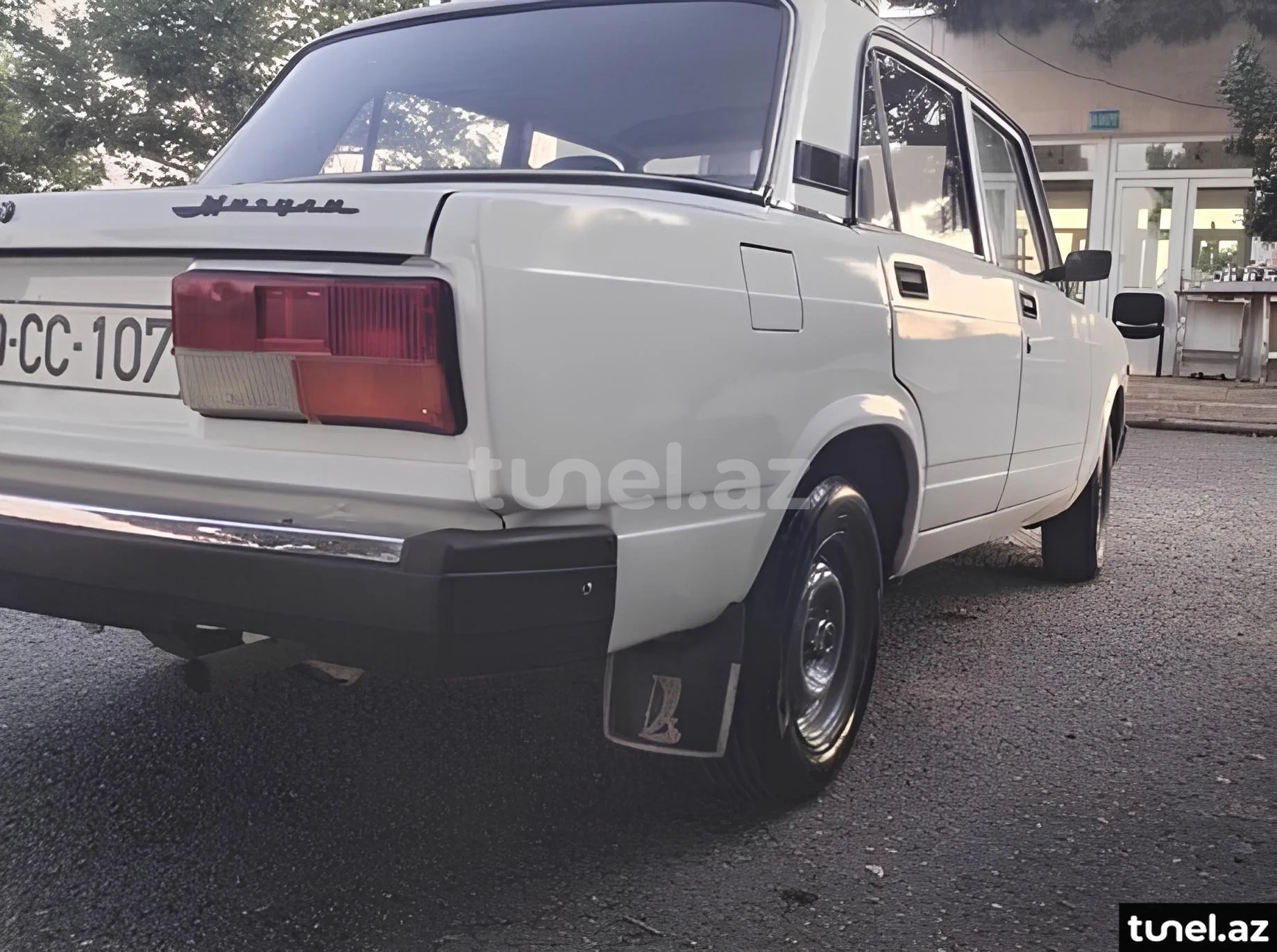 LADA (VAZ) 2107 2011