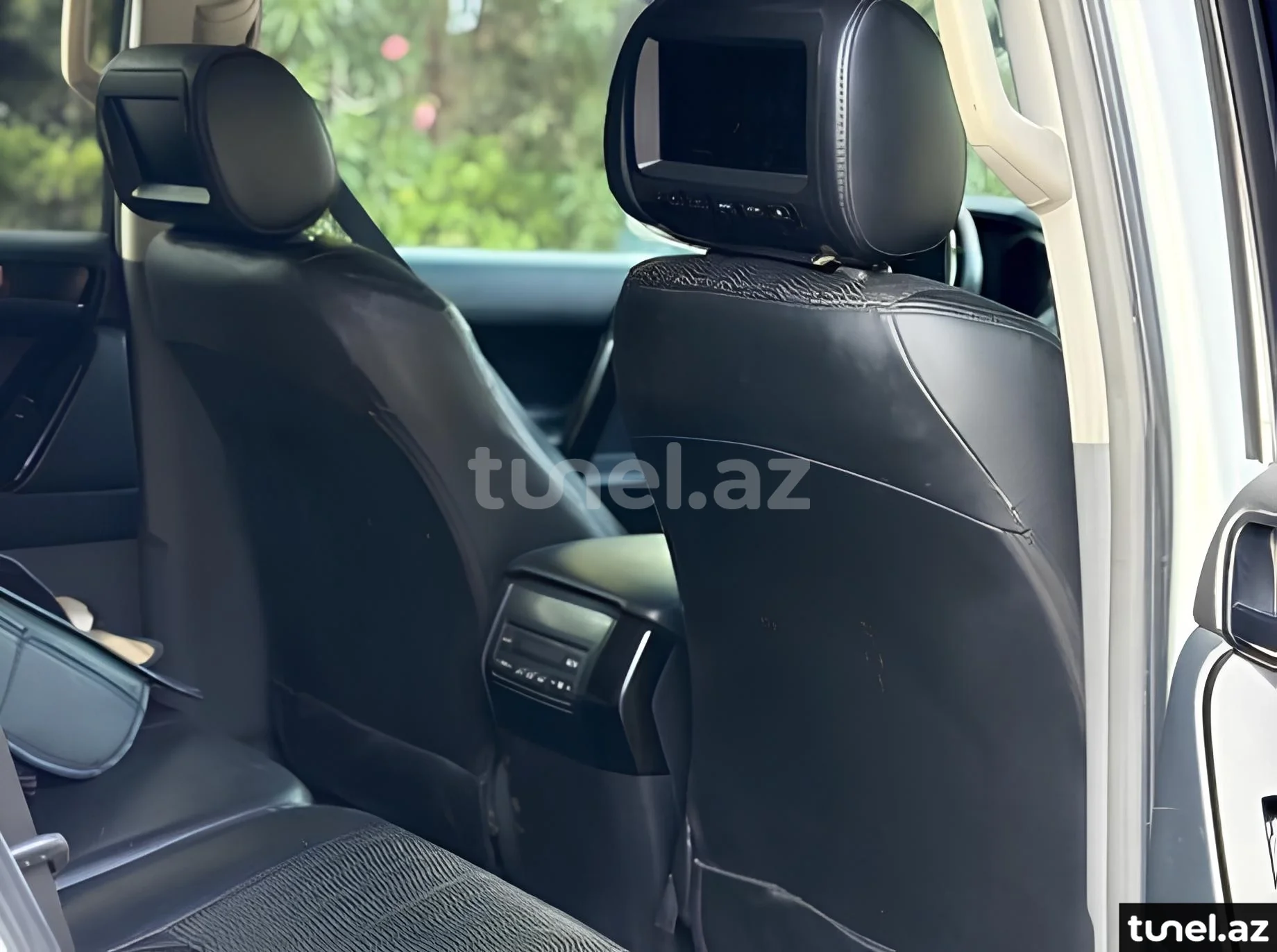 Toyota Land Cruiser Prado 2013