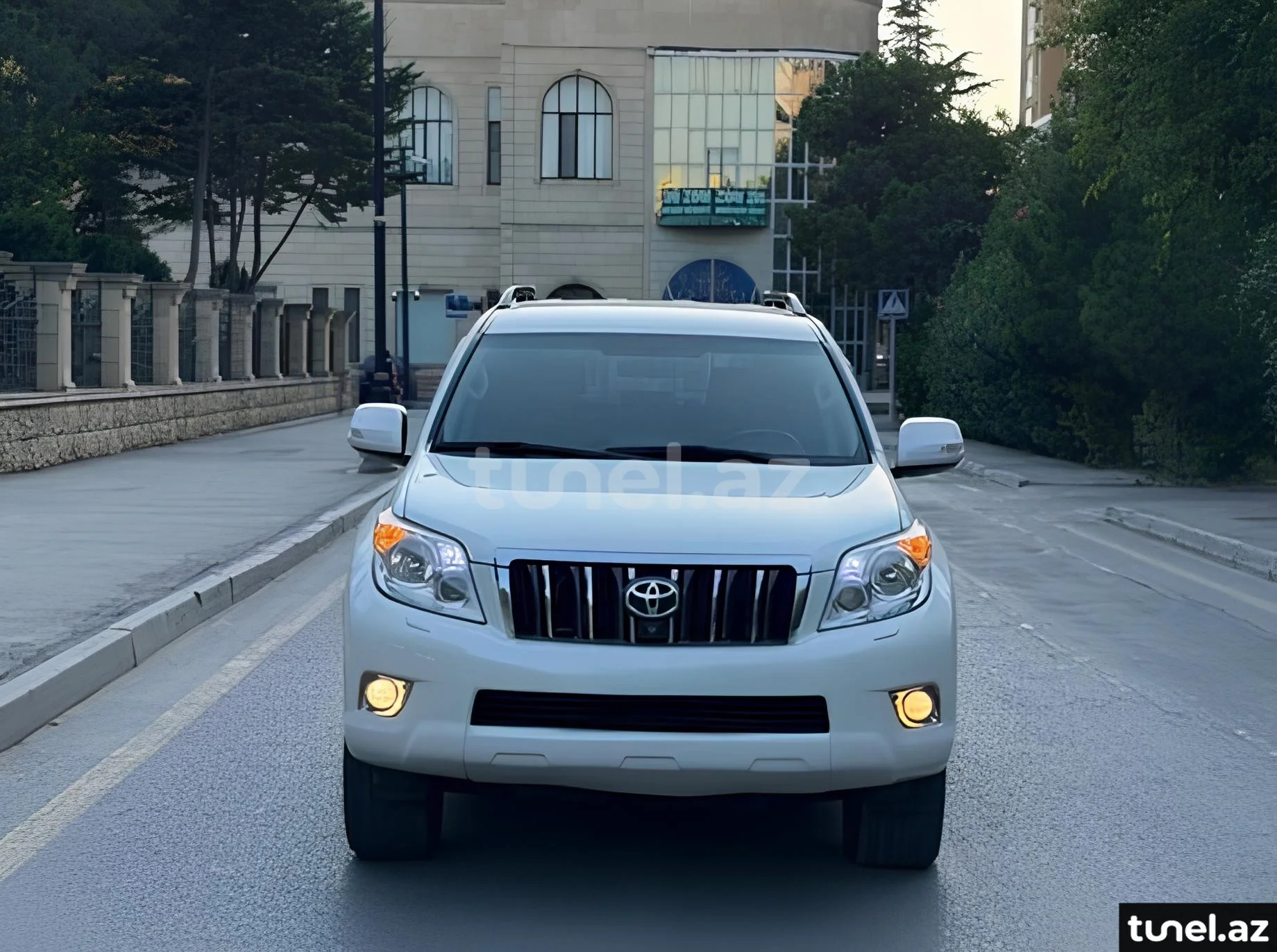 Toyota Land Cruiser Prado 2013