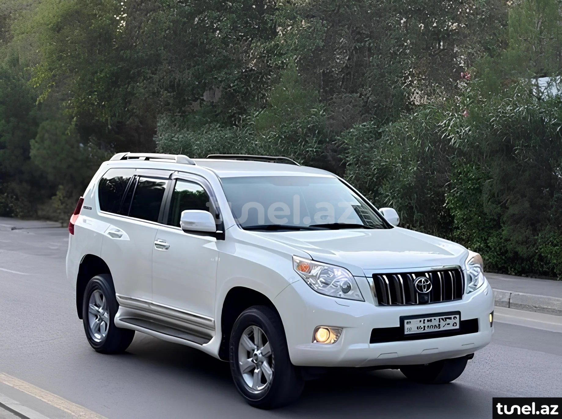 Toyota Land Cruiser Prado 2013