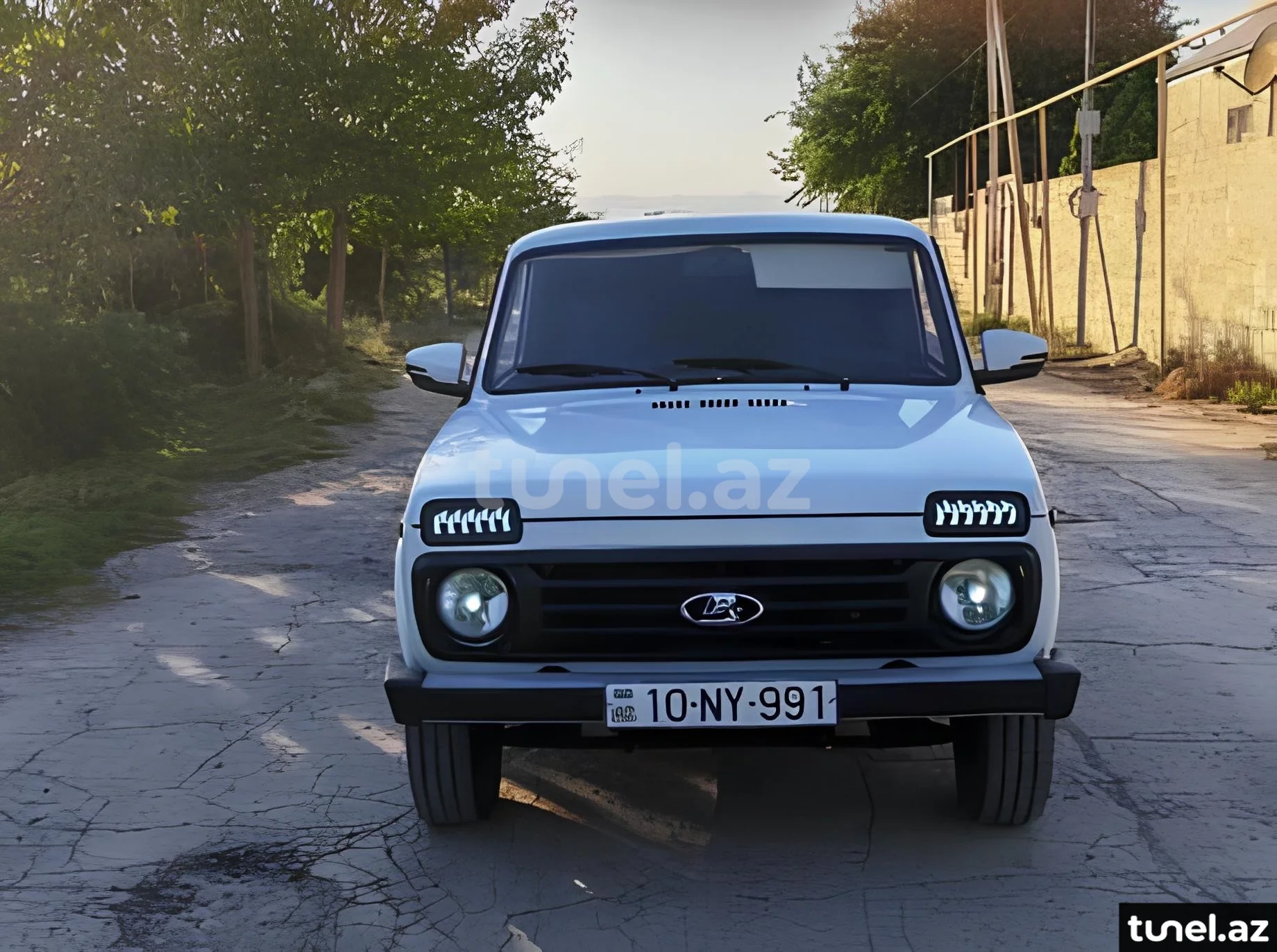 LADA (VAZ) Niva 2012