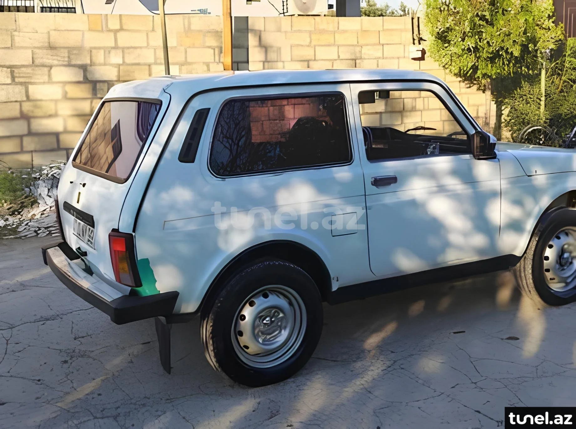 LADA (VAZ) Niva 2012