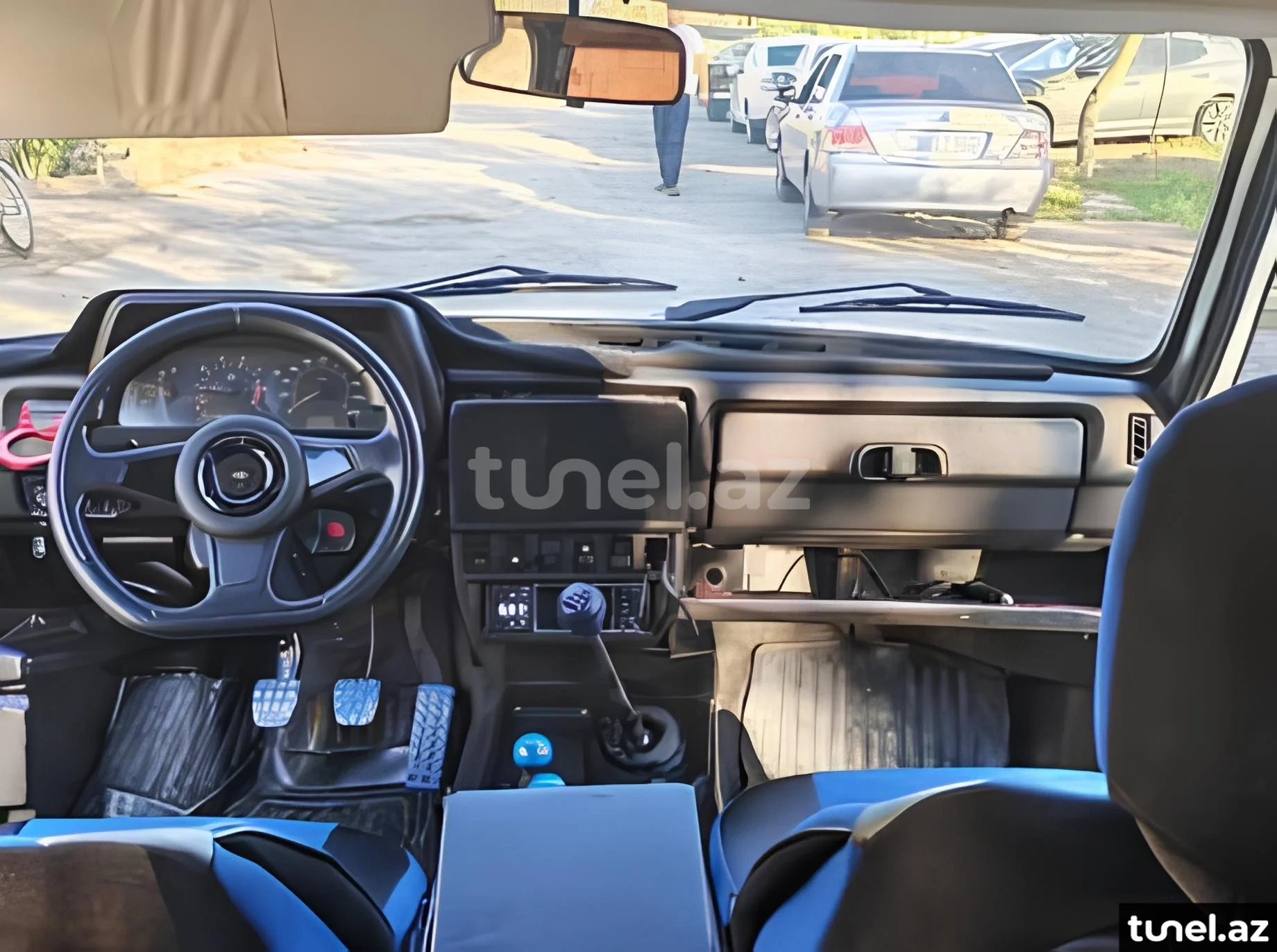 LADA (VAZ) Niva 2012