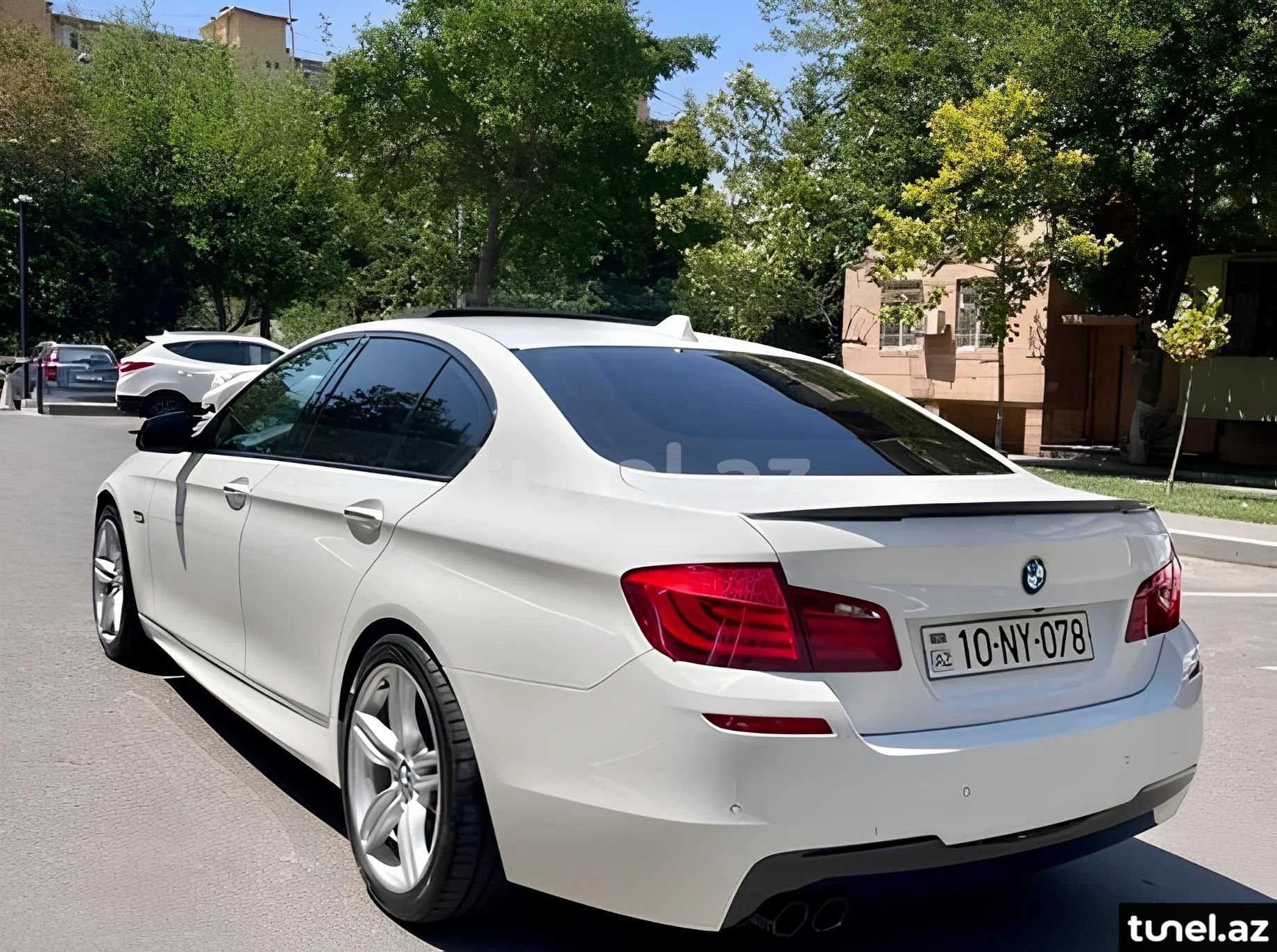 BMW 530 2011