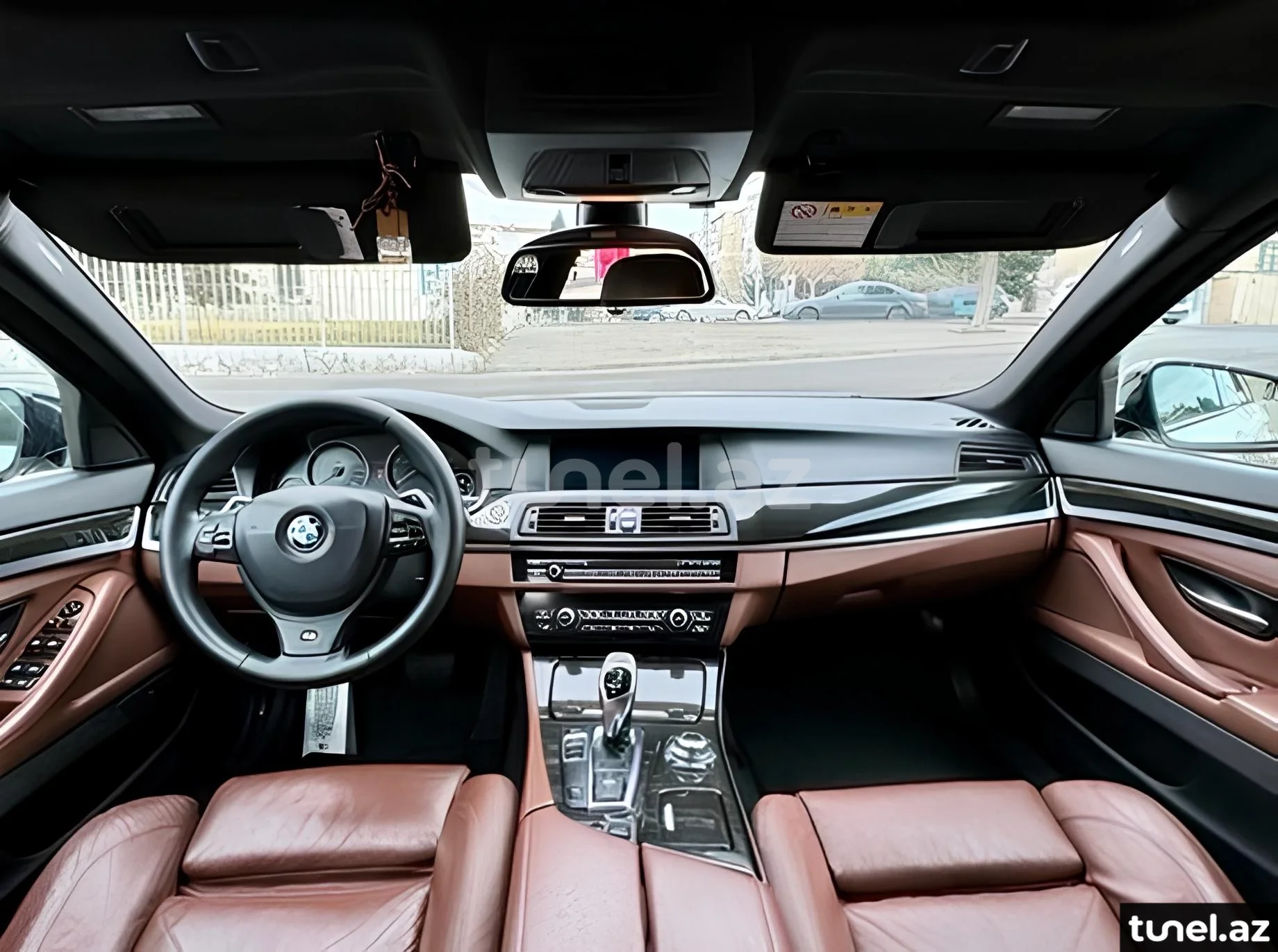 BMW 530 2011