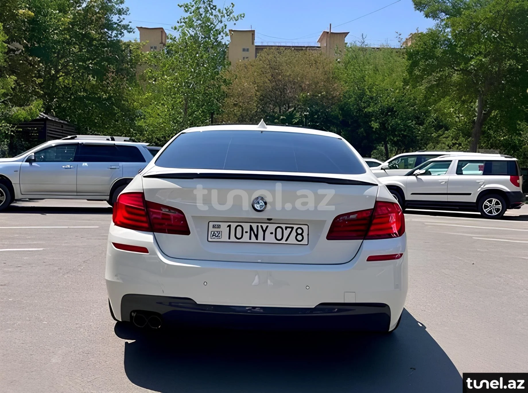 BMW 530 2011