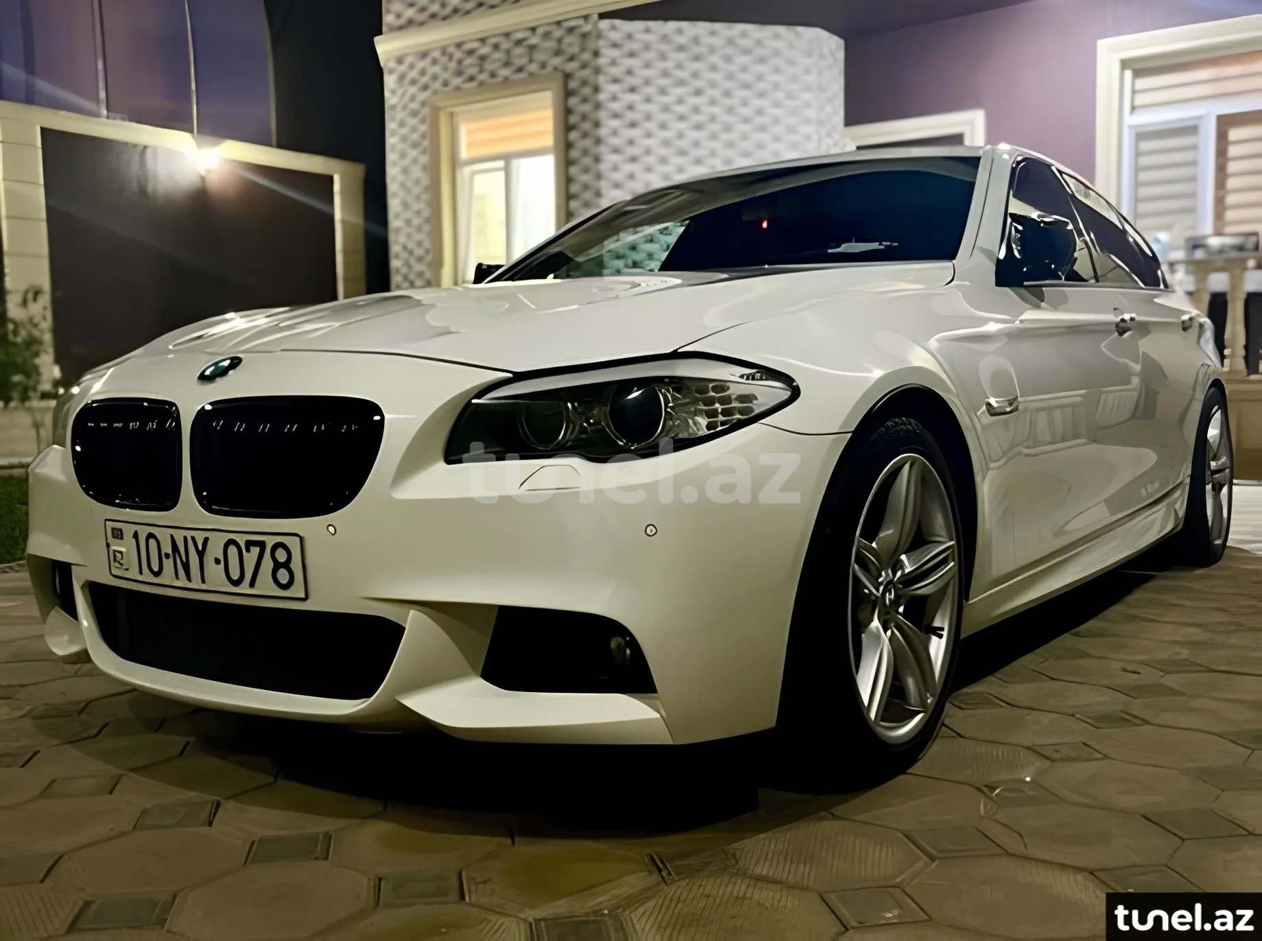 BMW 530 2011
