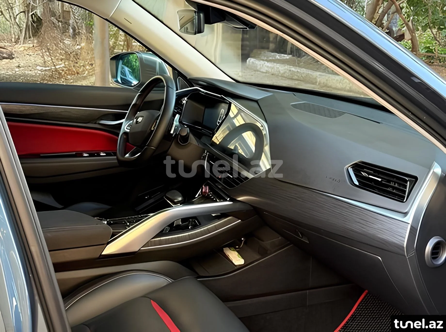 Geely Tugella 2022