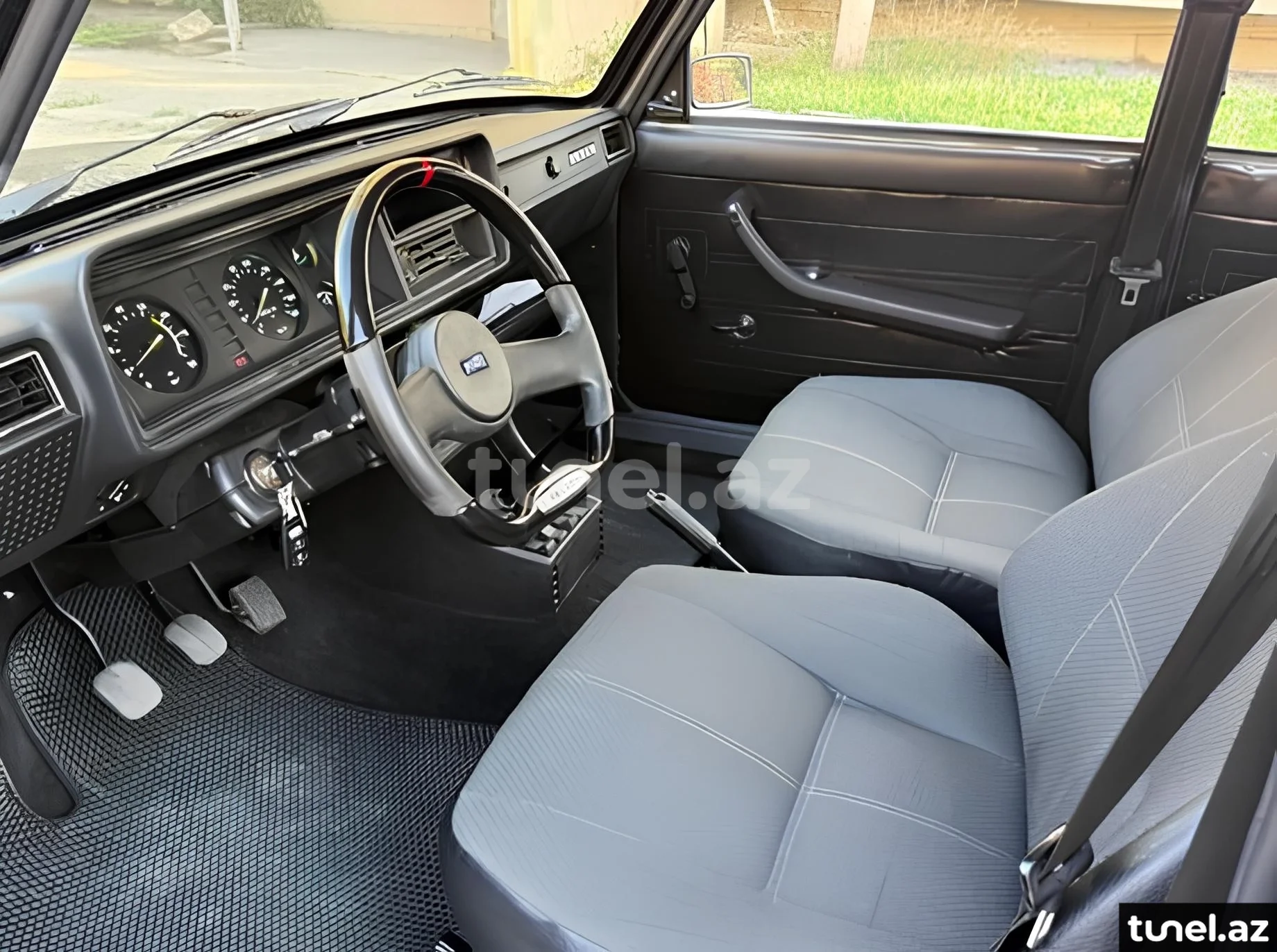 LADA (VAZ) 2107 2011