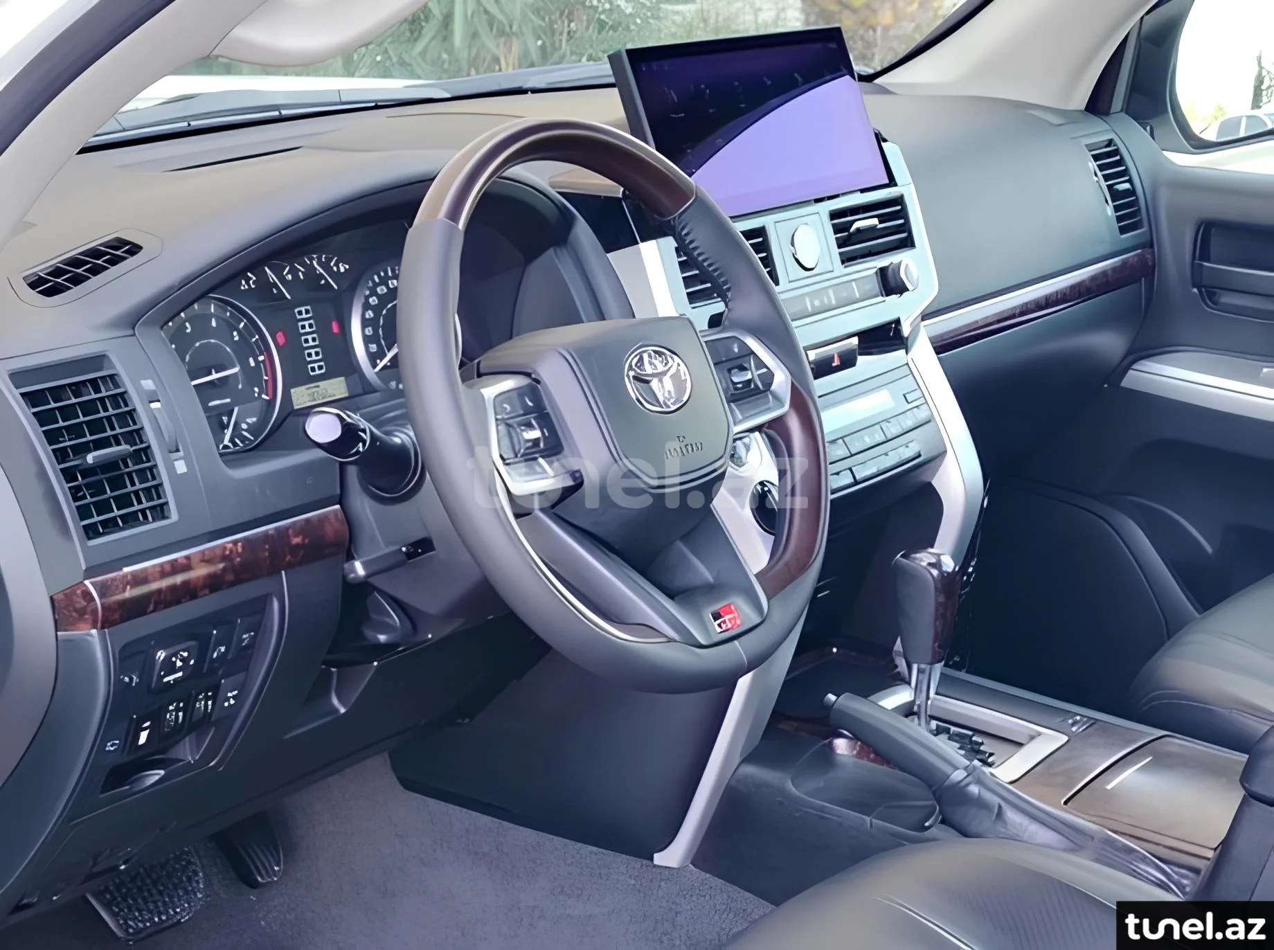 Toyota Land Cruiser 2013