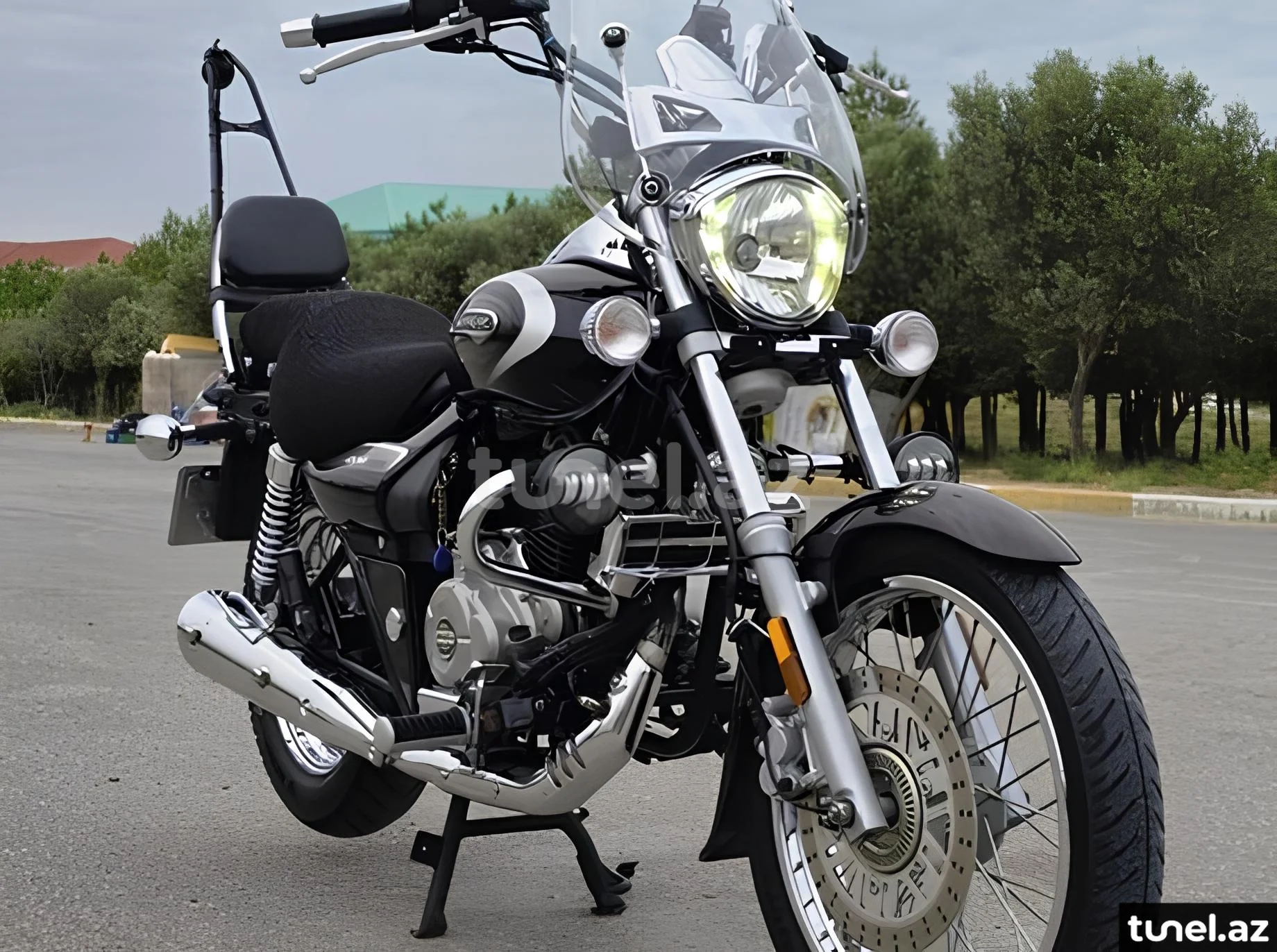 Bajaj Avenger 220 2021
