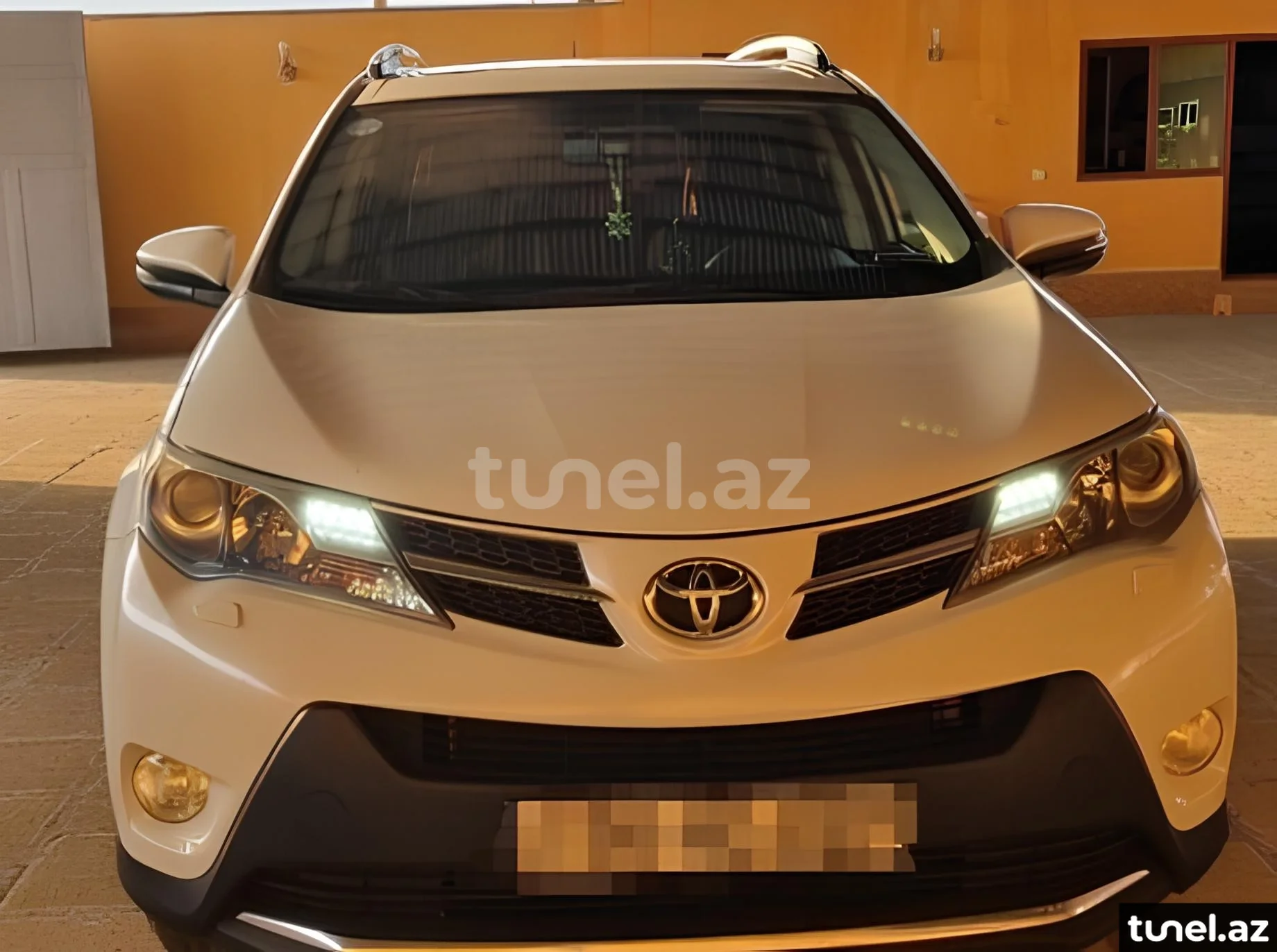 Toyota RAV4 2014
