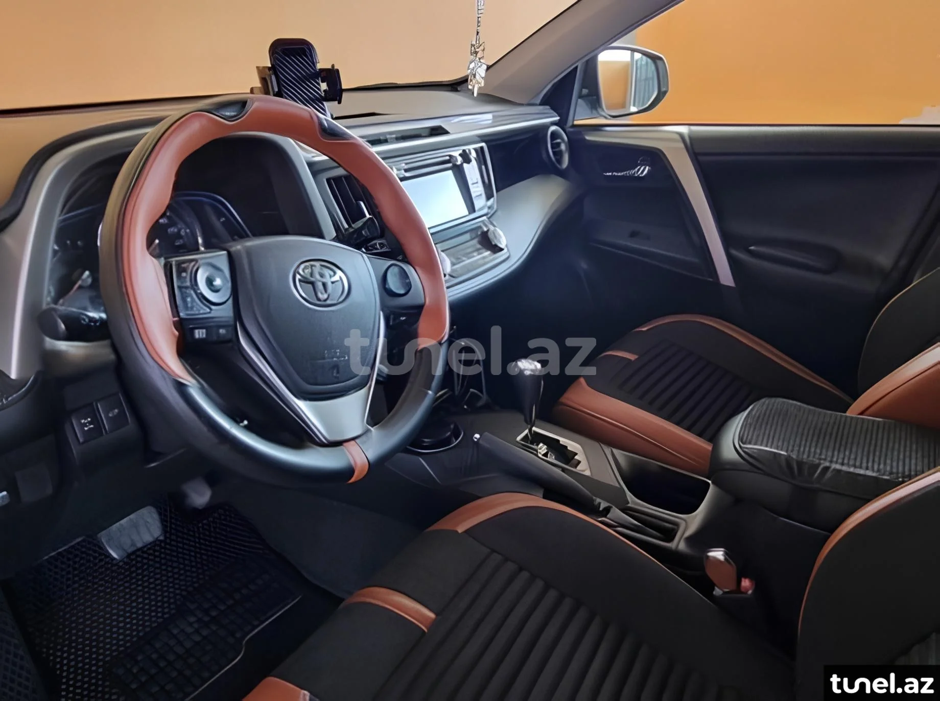 Toyota RAV4 2014