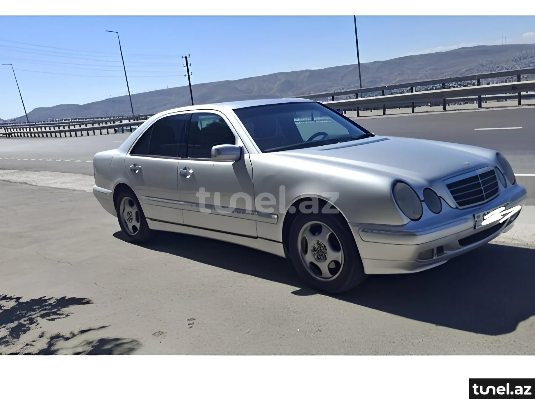 Mercedes E 220 2001