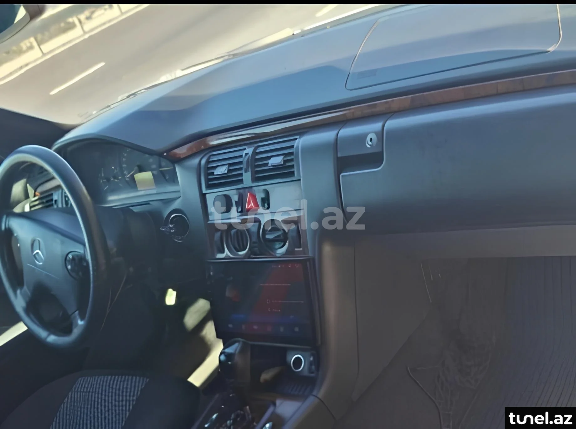 Mercedes E 220 2001