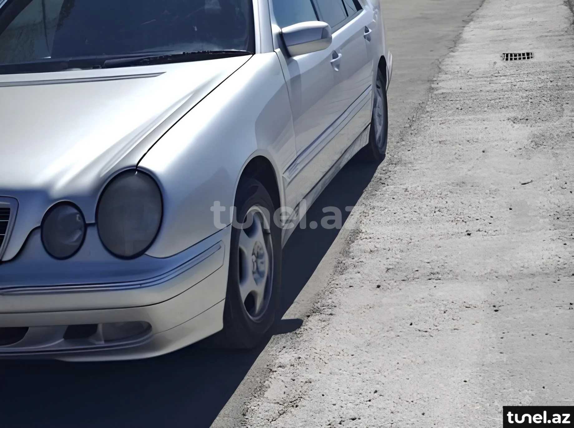 Mercedes E 220 2001