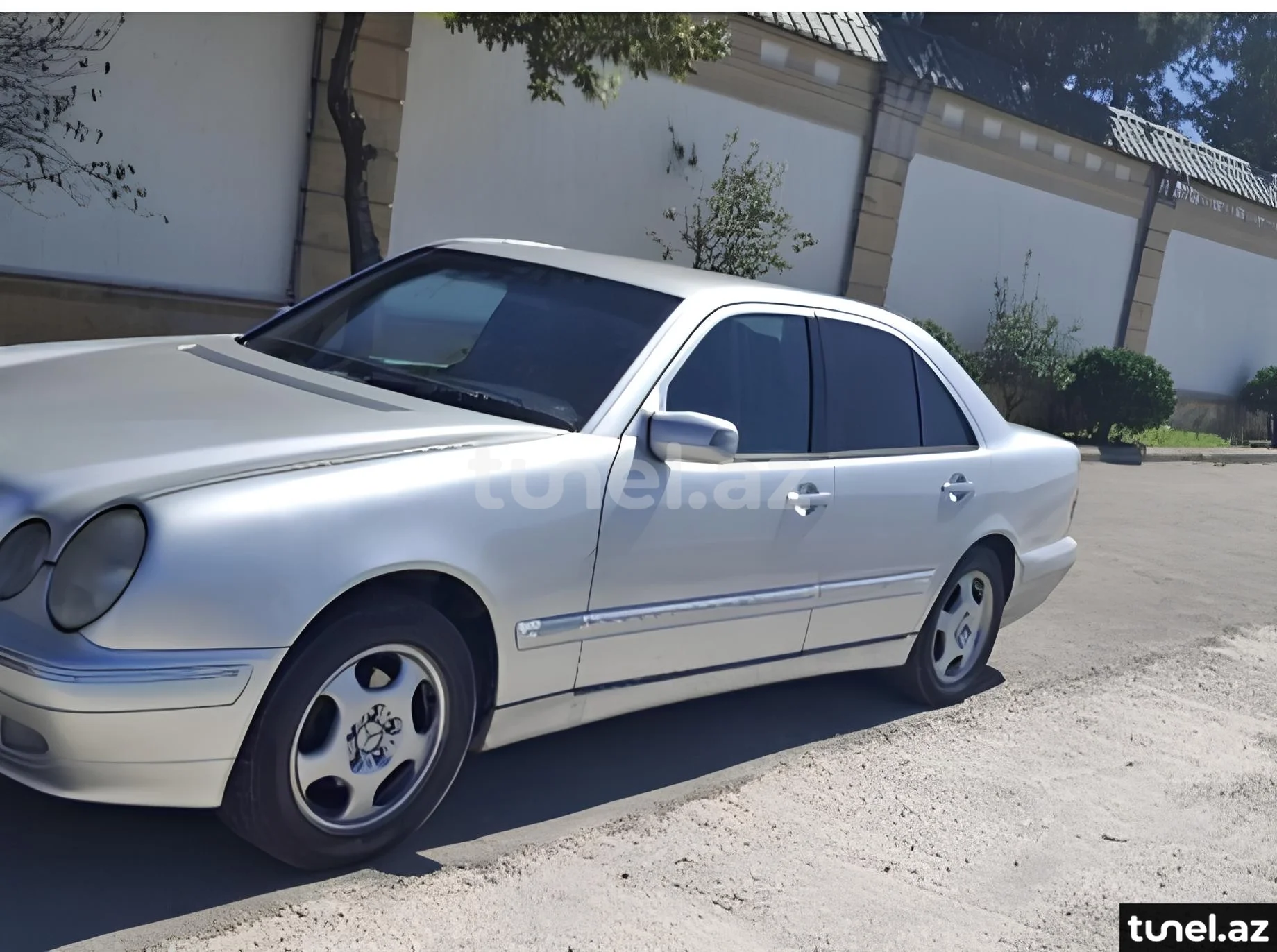 Mercedes E 220 2001