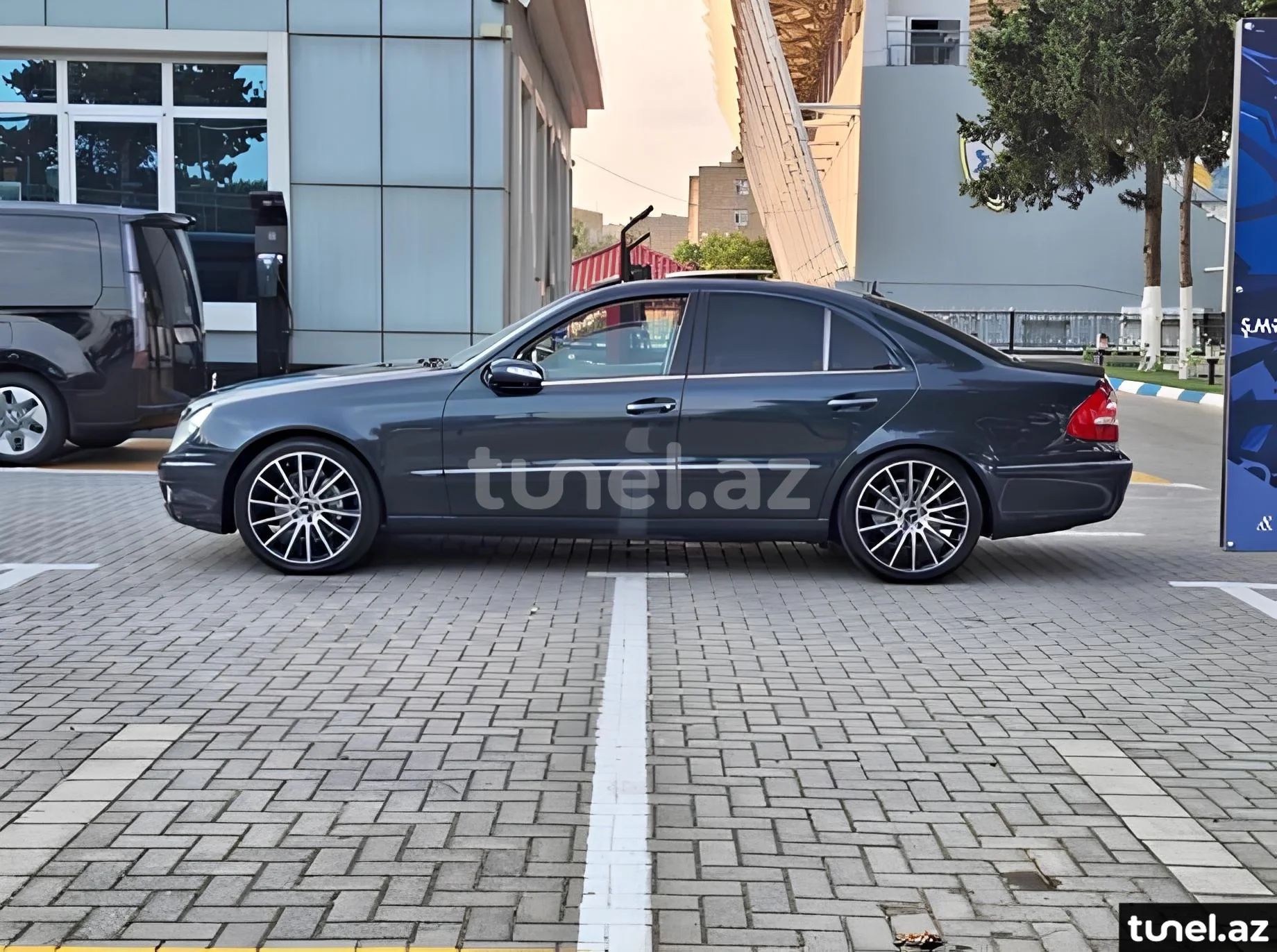 Mercedes E 240 2002