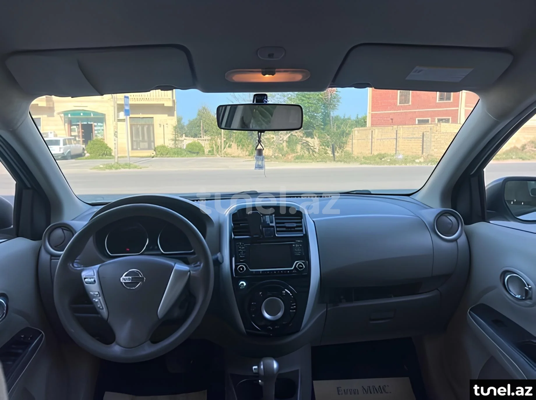 Nissan Sunny 2014