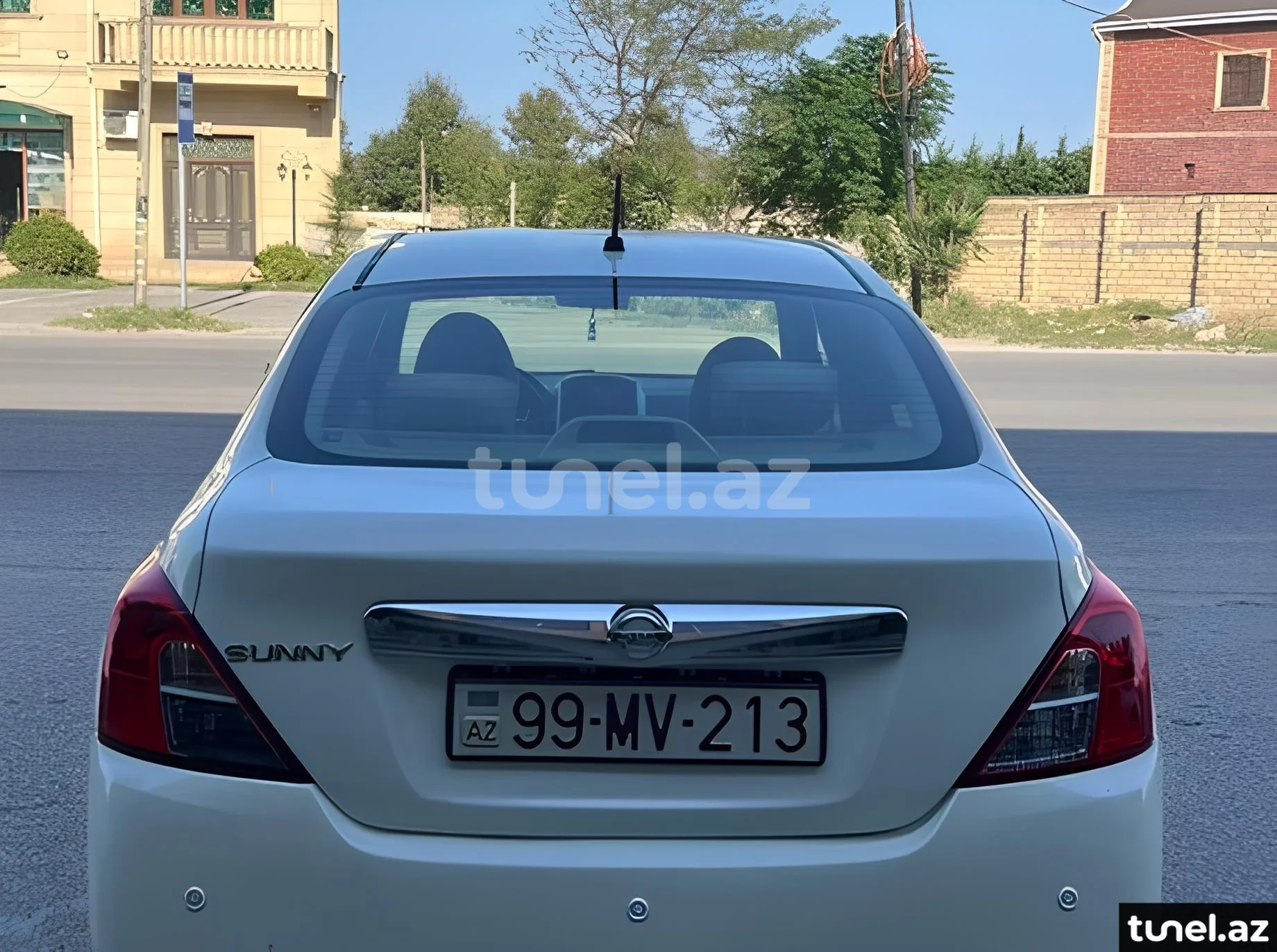 Nissan Sunny 2014