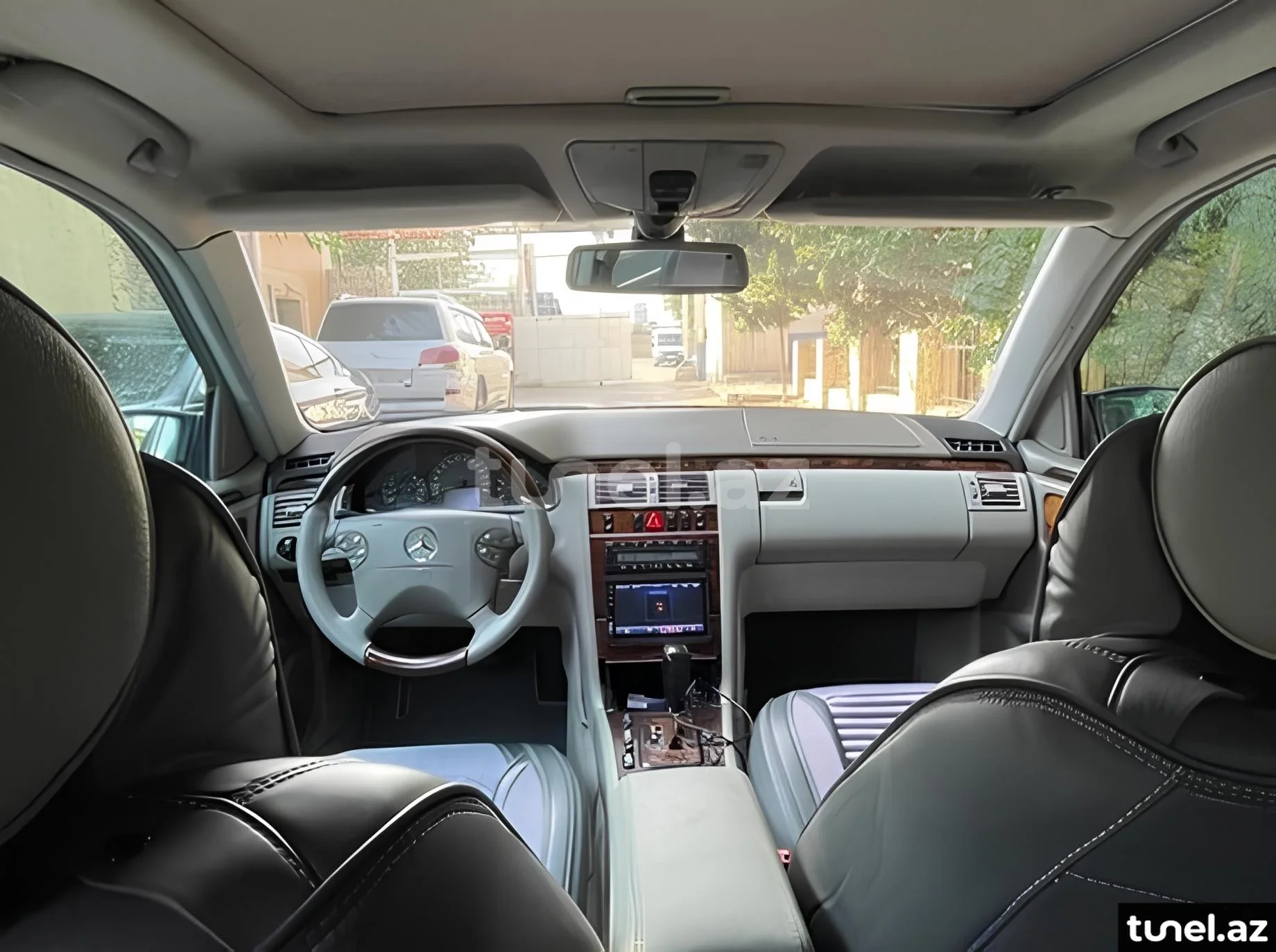 Mercedes E 320 2001