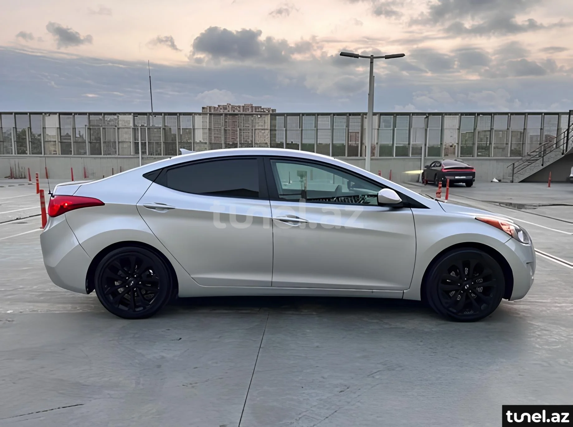 Hyundai Elantra 2013