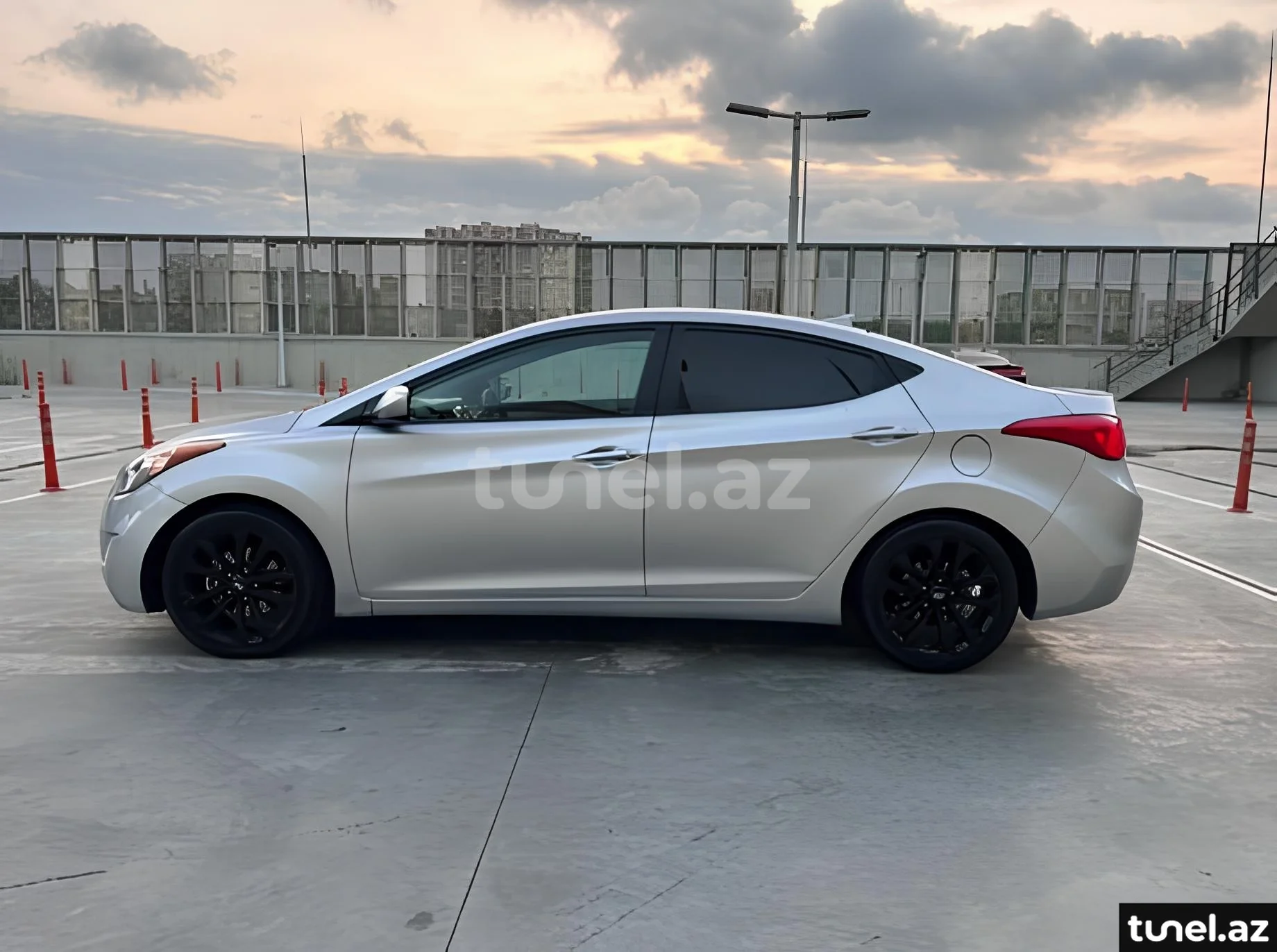 Hyundai Elantra 2013