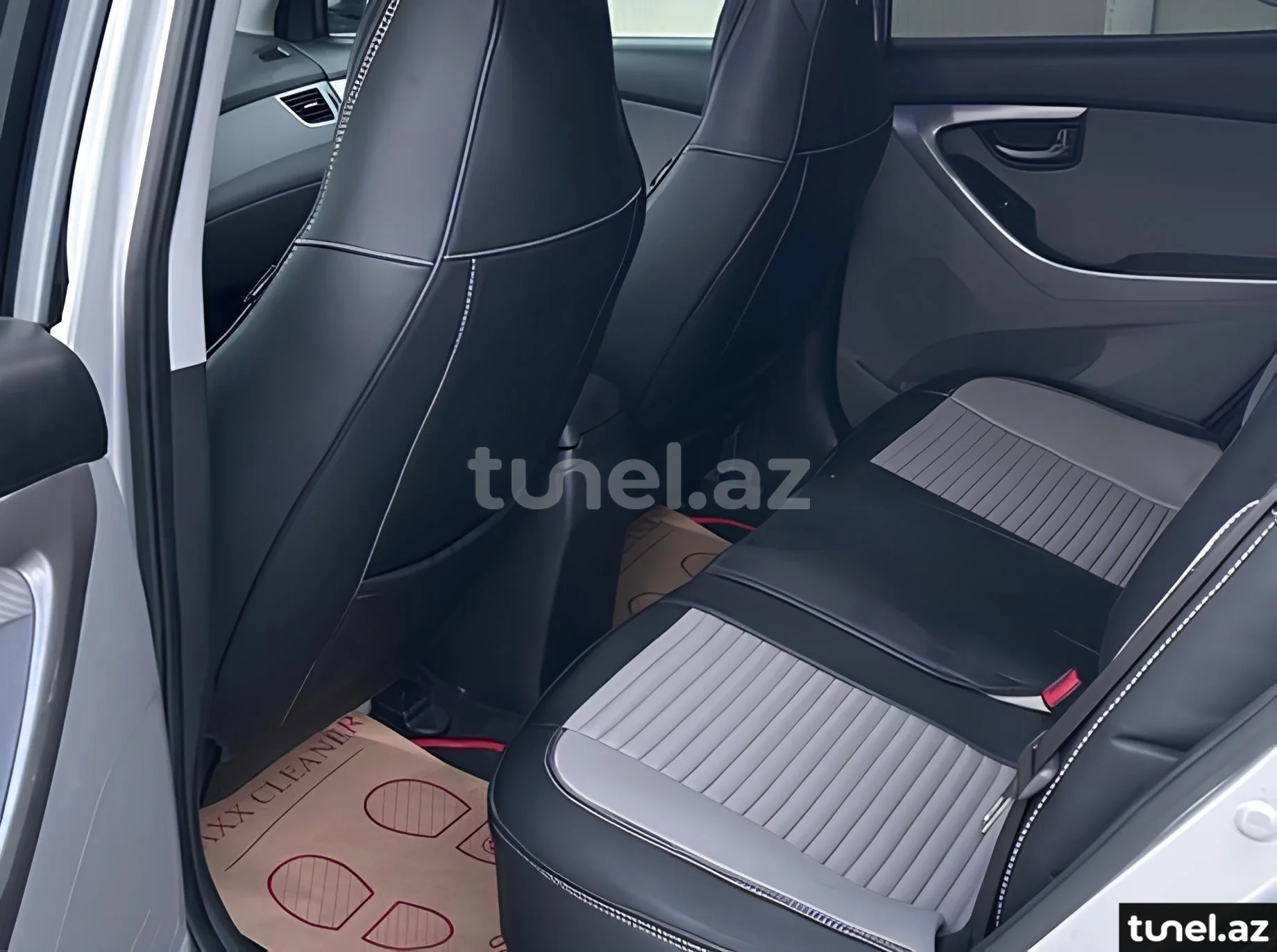 Hyundai Elantra 2013