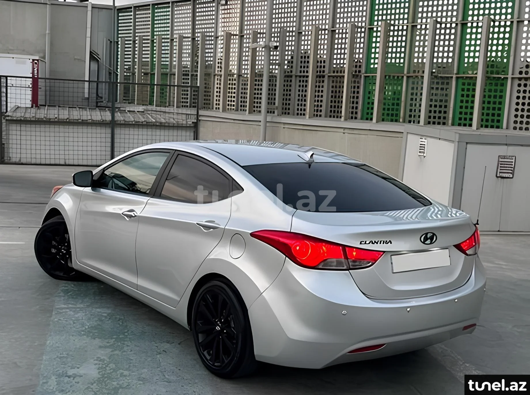 Hyundai Elantra 2013