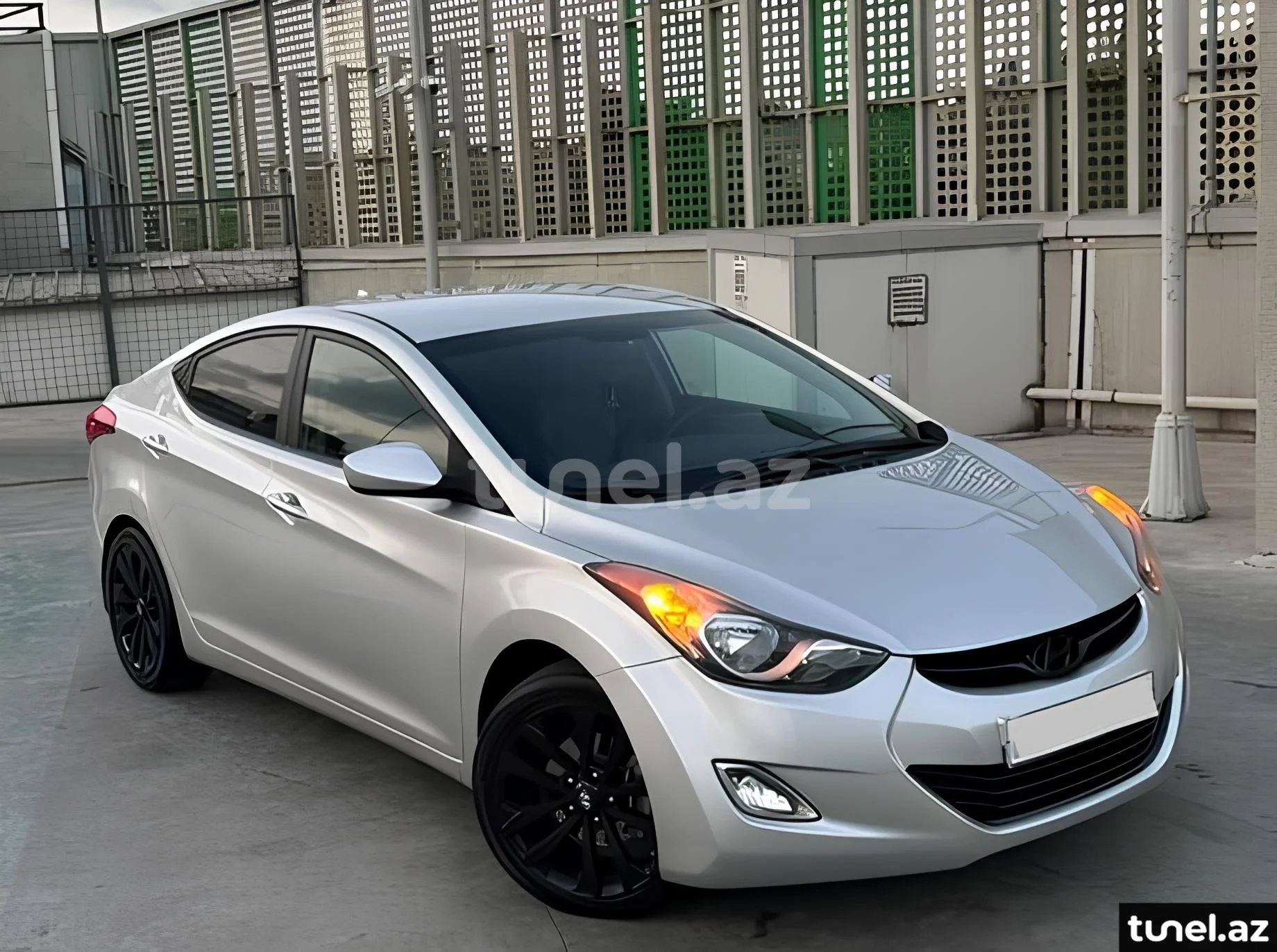 Hyundai Elantra 2013