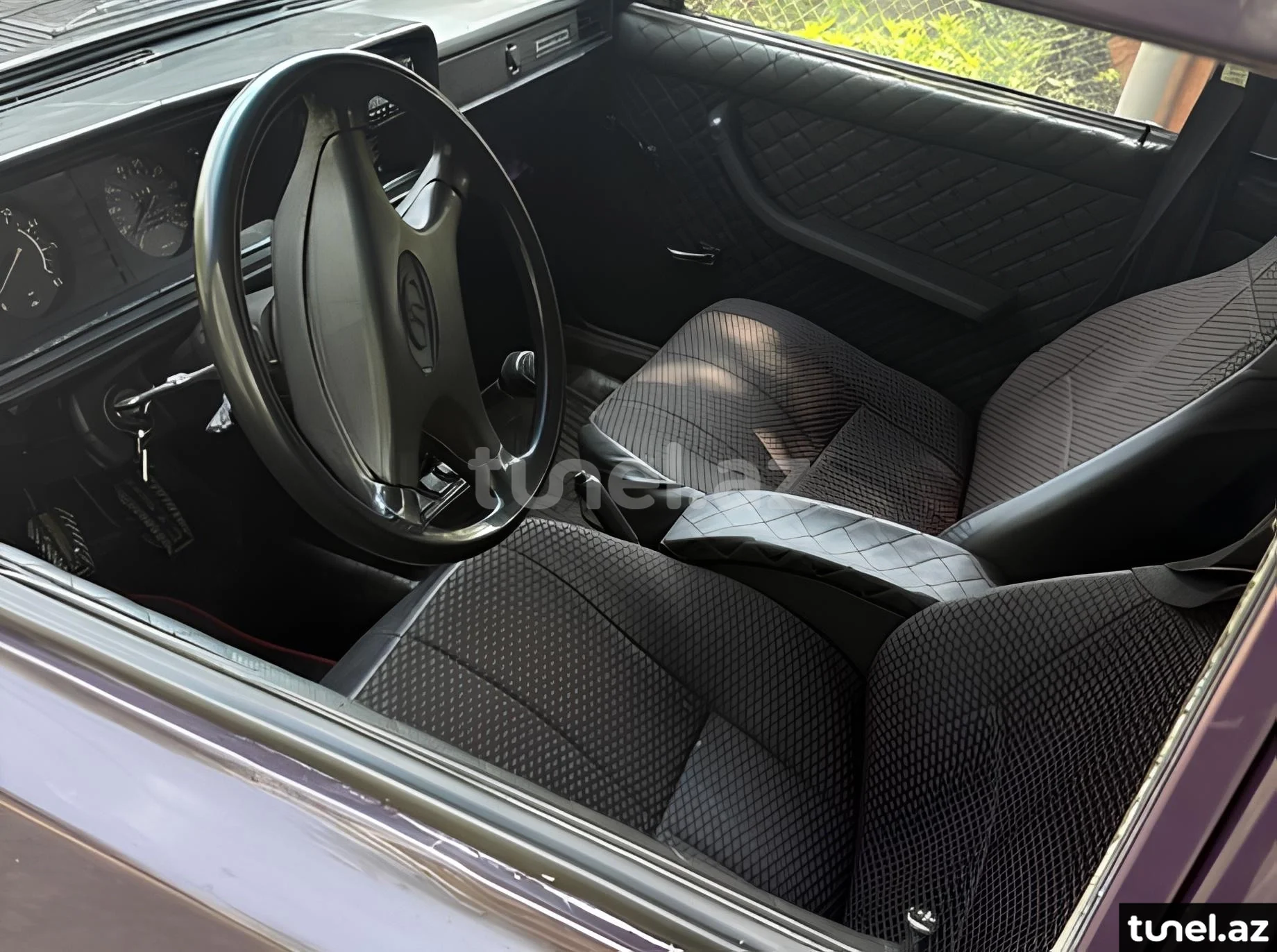 LADA (VAZ) 2107 2000