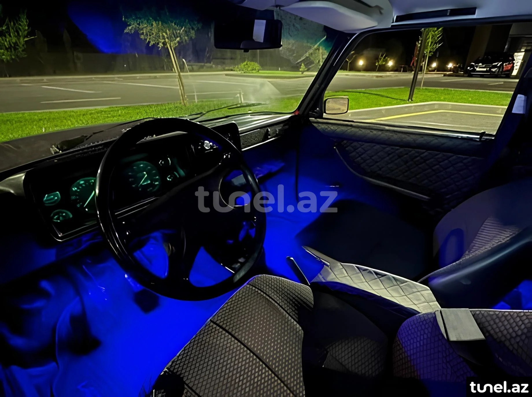 LADA (VAZ) 2107 2000