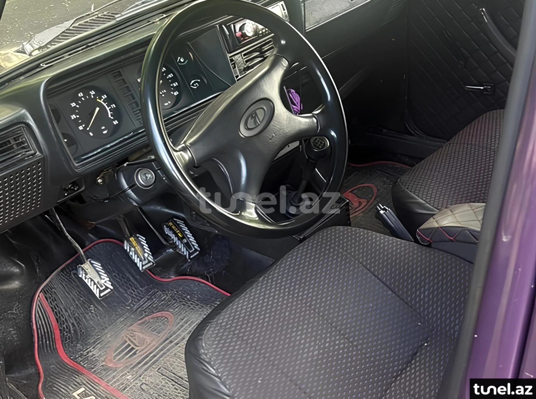 LADA (VAZ) 2107 2000