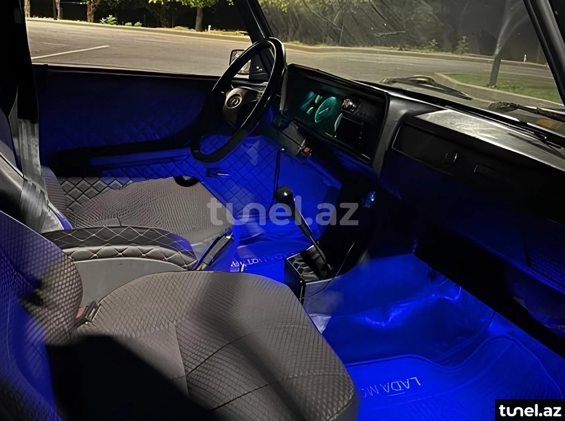 LADA (VAZ) 2107 2000