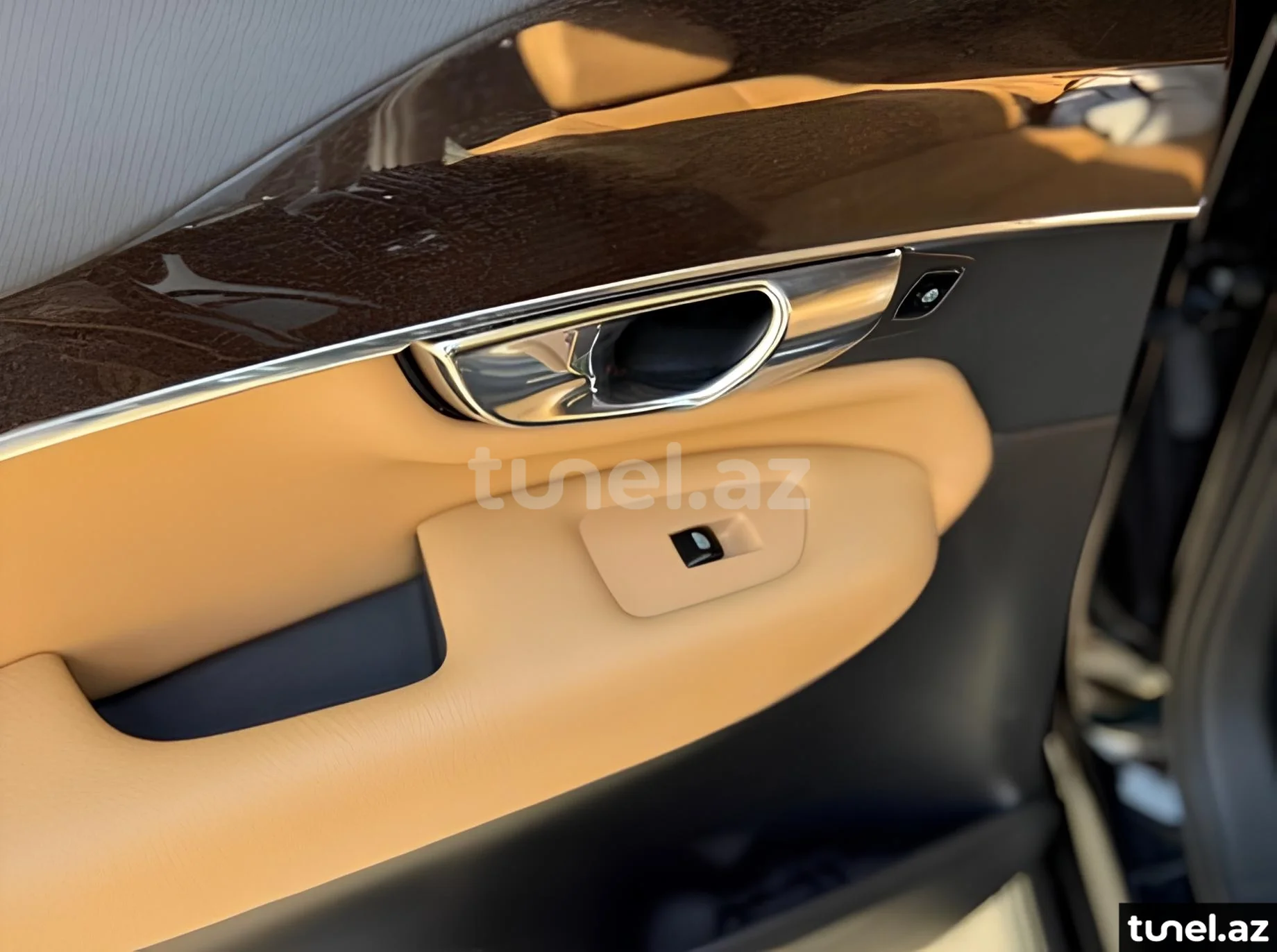 Volvo XC90 2016