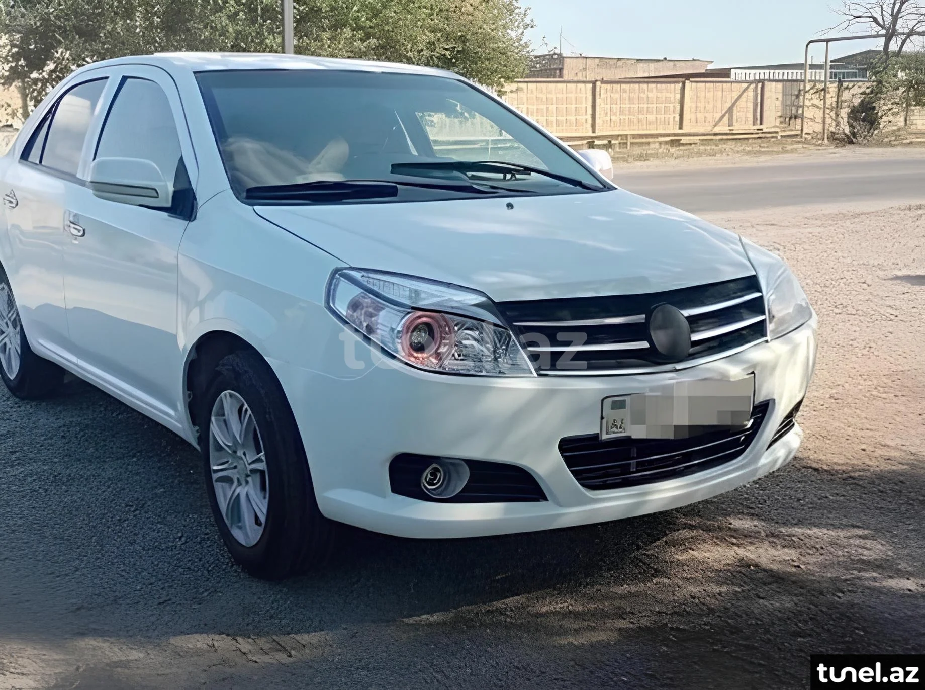 Geely MK 2012